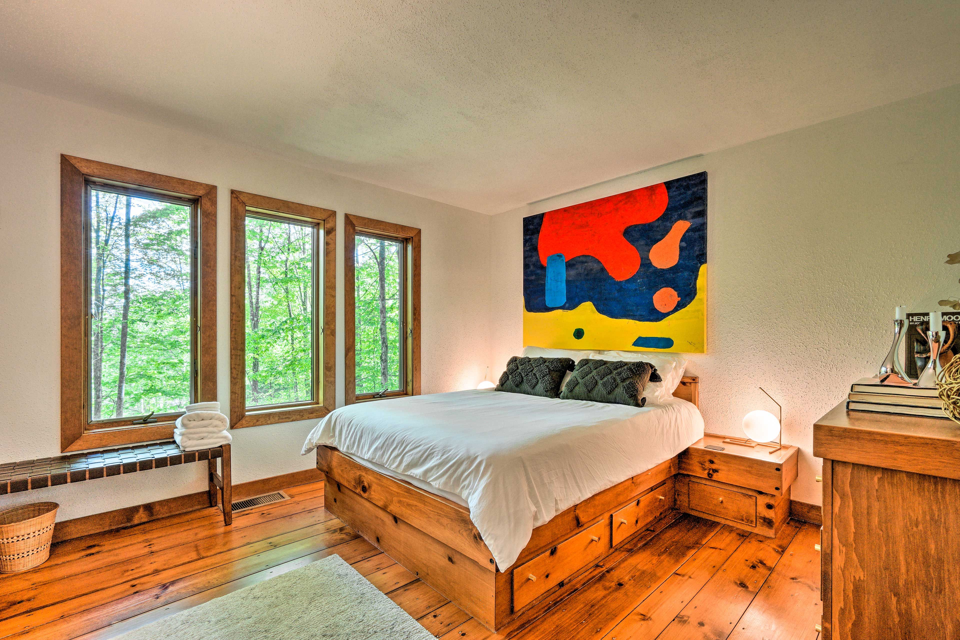 Bedroom 3 | Queen Bed | 2nd Floor