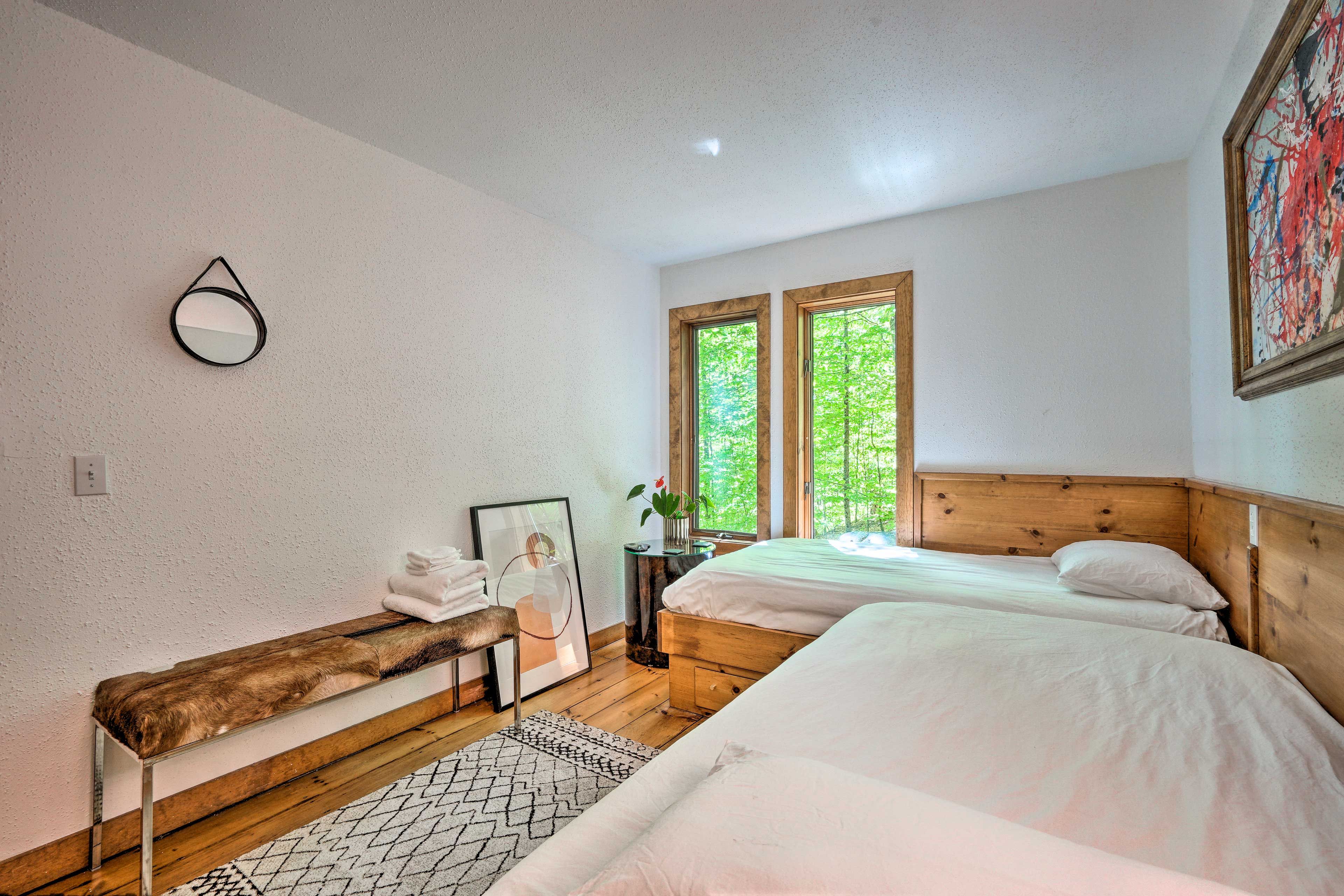 Bedroom 4 | 2 Twin Beds | Towels/Linens |