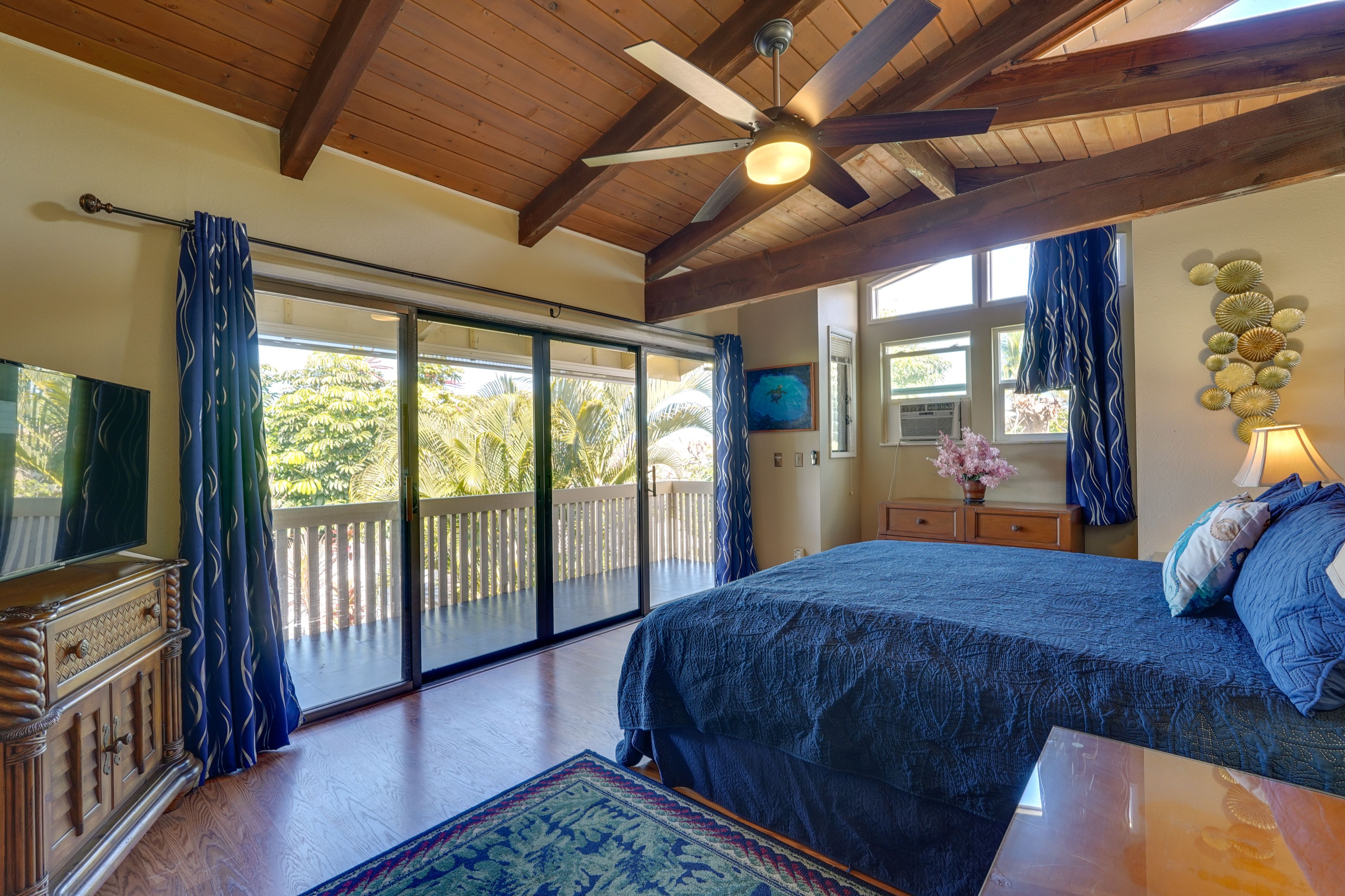Bedroom 1 | California King Bed