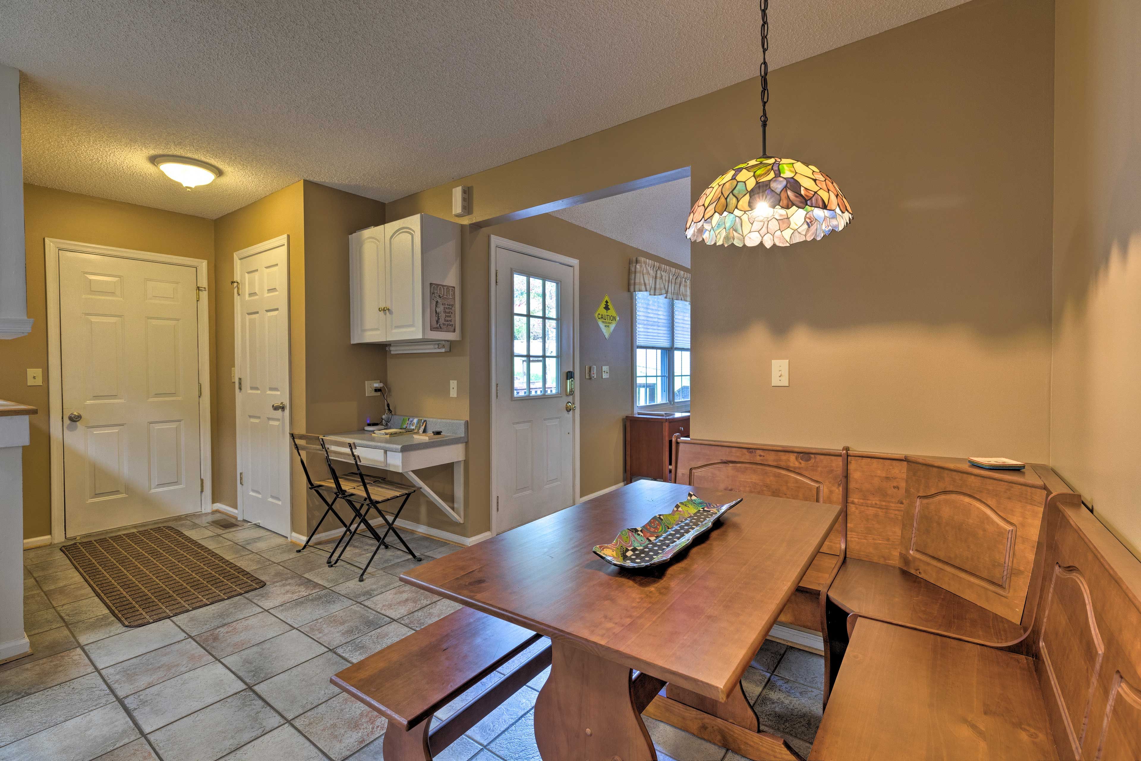 Main Living Space | Dining Nook