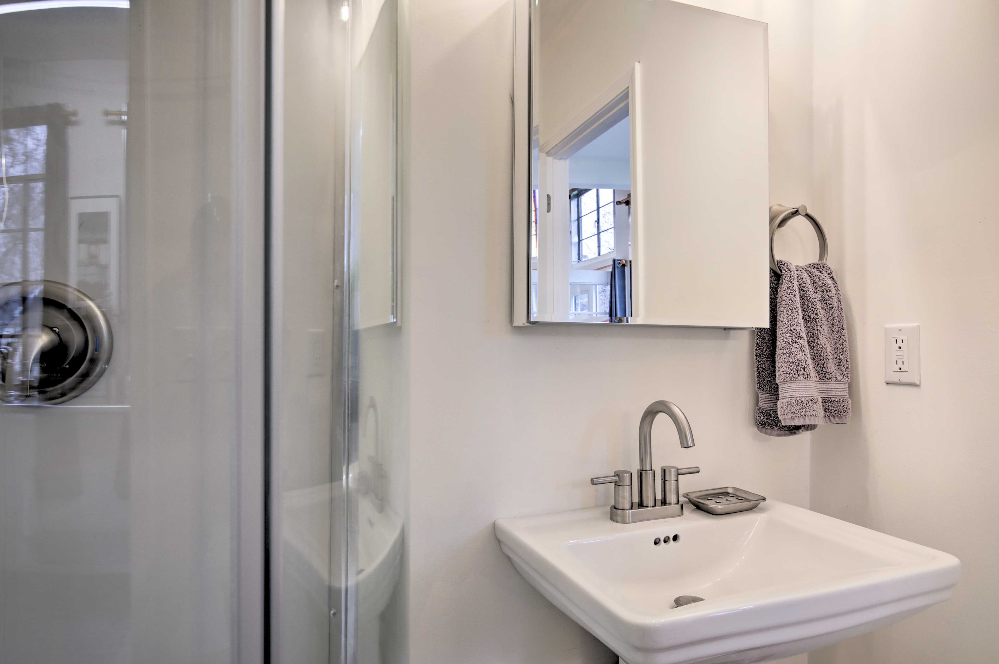 Full Bathroom