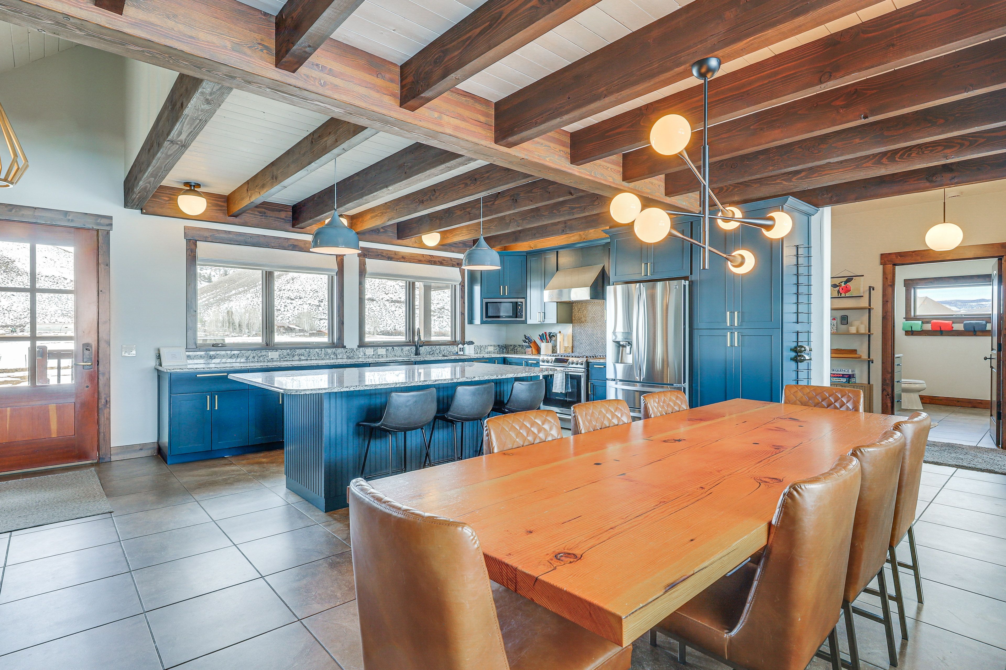 Dining Area | Main Level