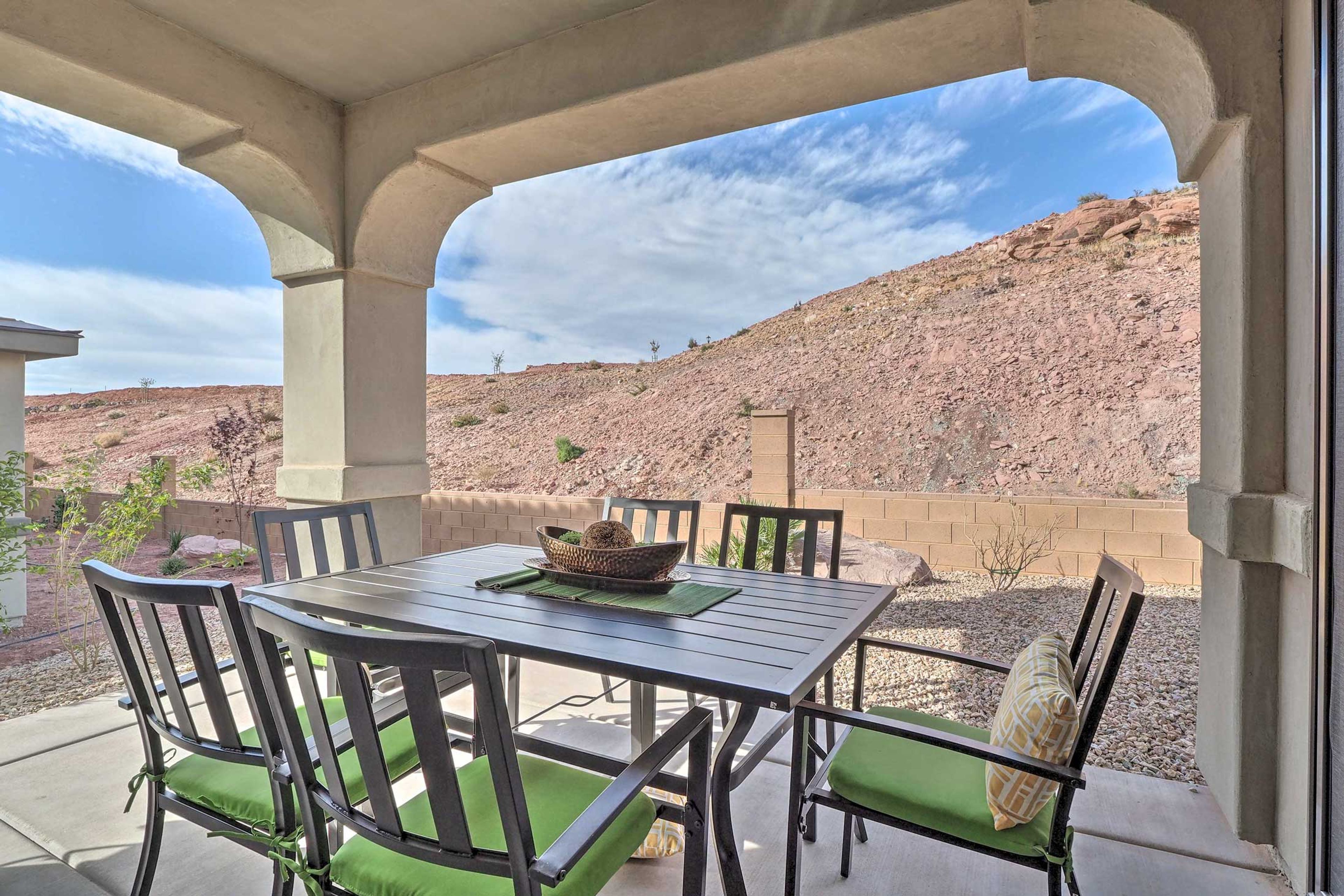 Patio | Outdoor Dining Area