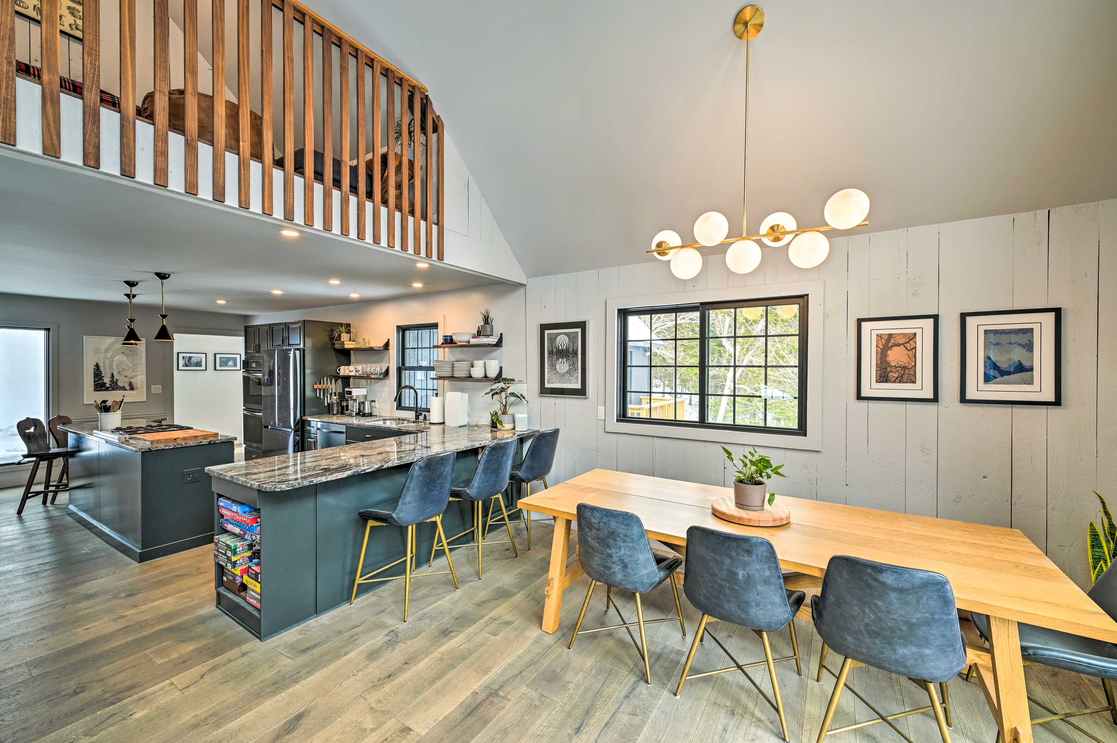 Dining Space | Dishware & Flatware Provided