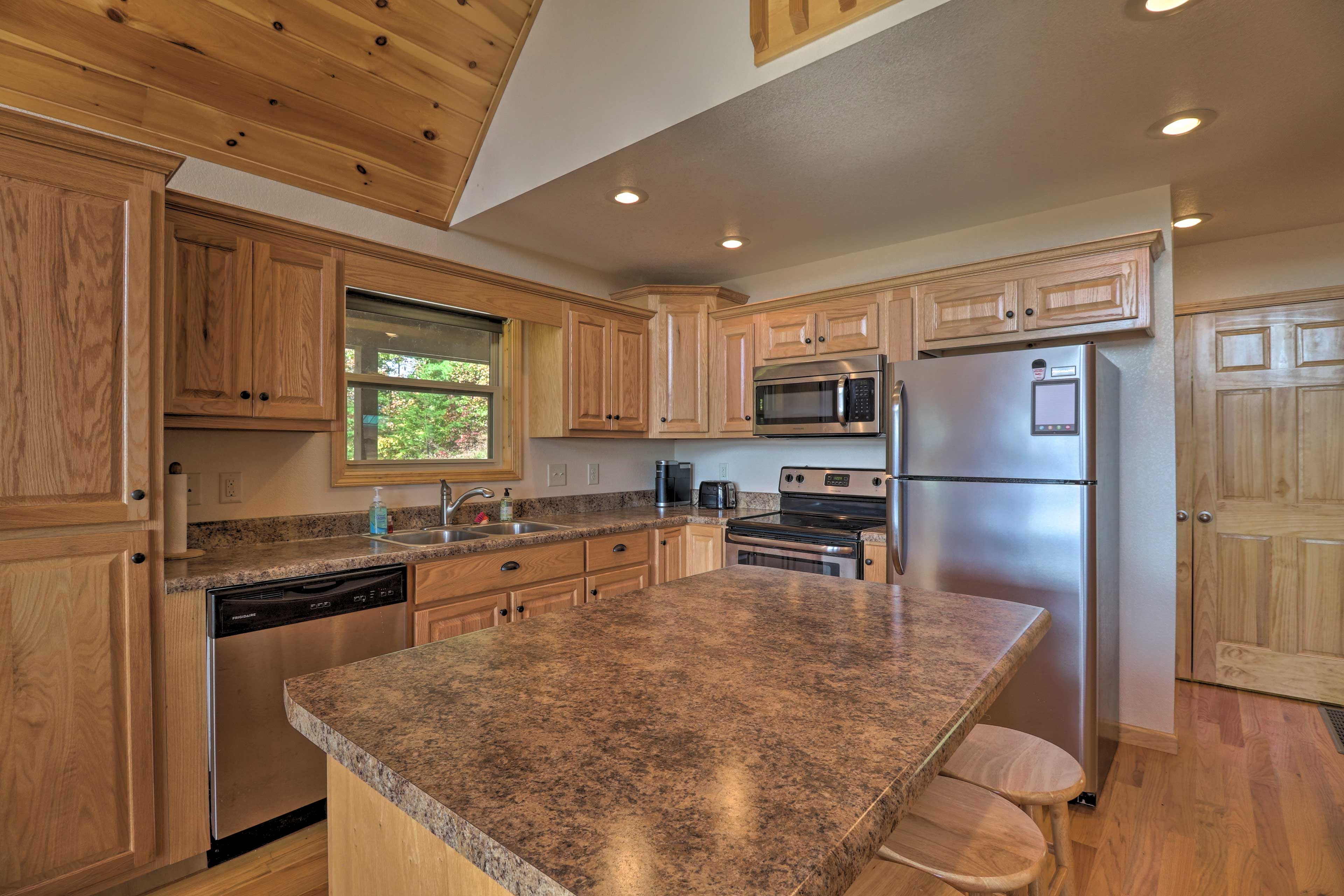 Fully Equipped Kitchen | Stainless Steel Appliances | Cooking Basics