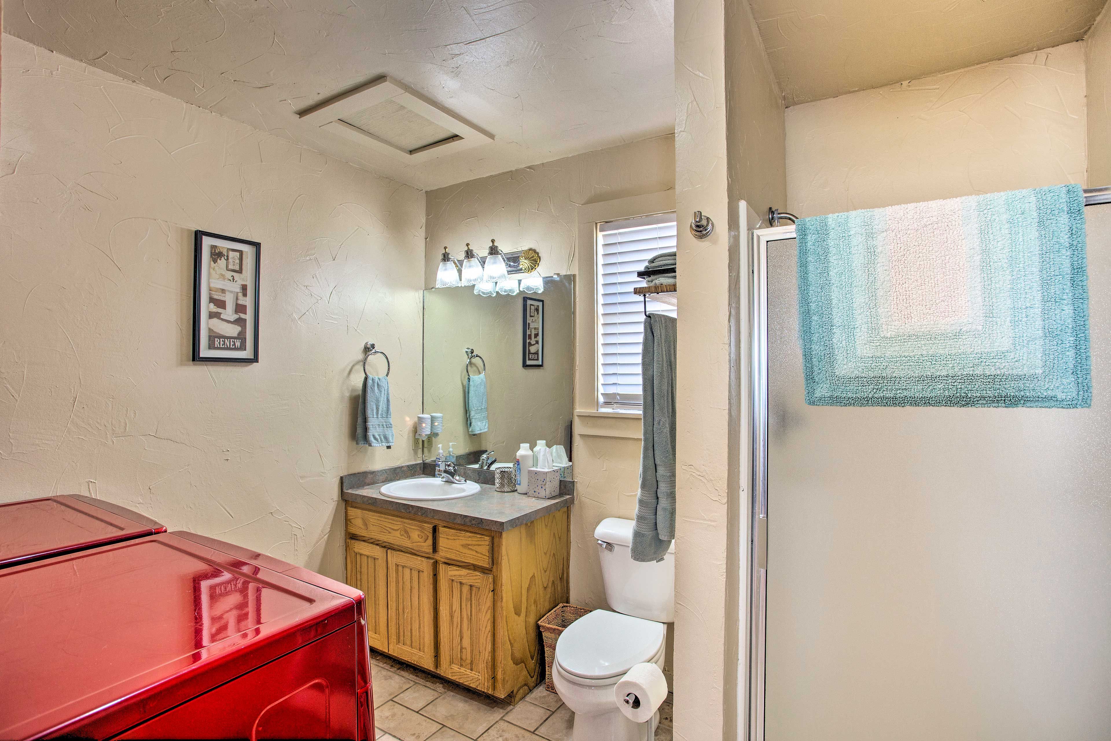 Bathroom | Towels Provided | Complimentary Toiletries