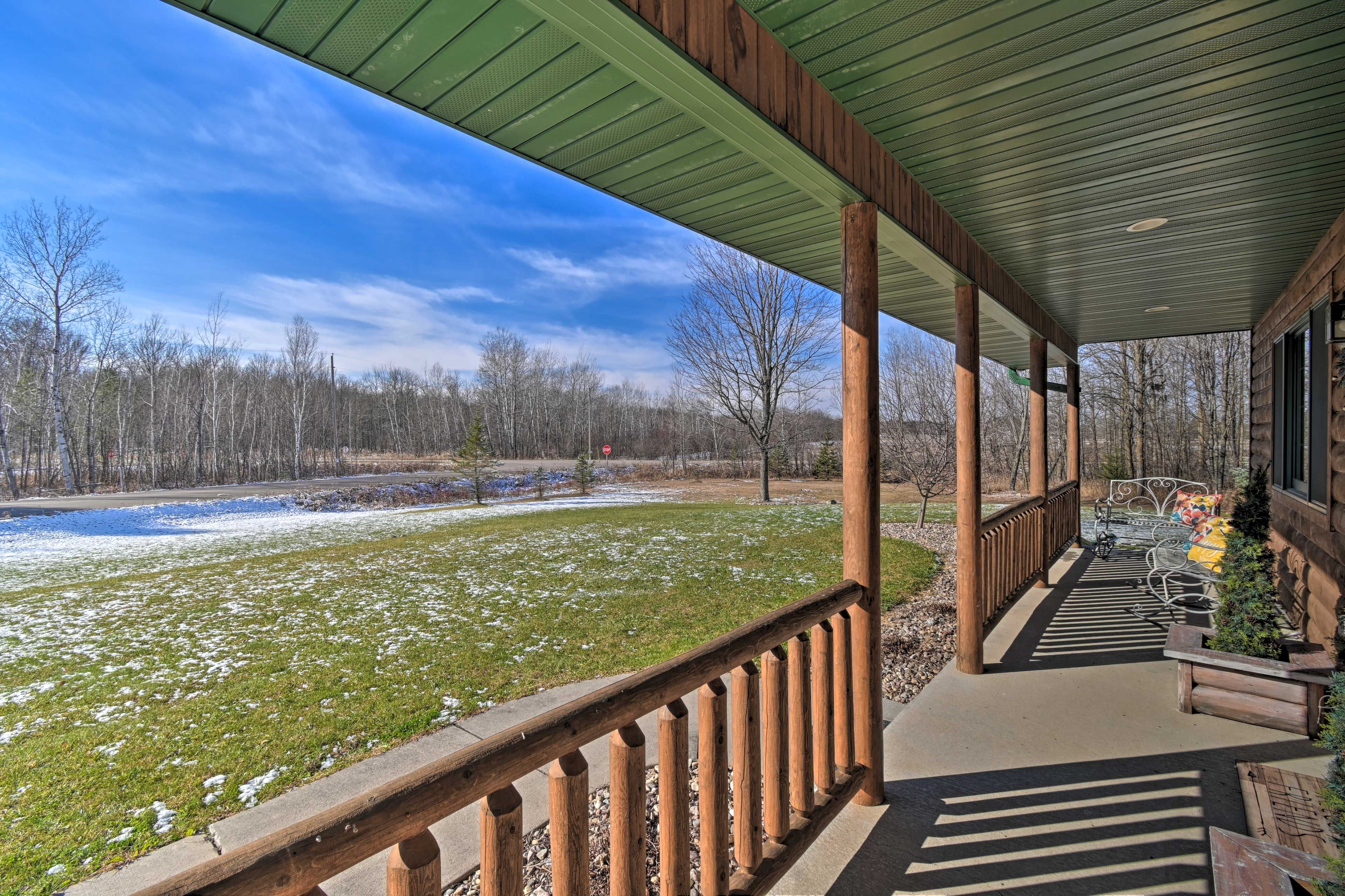 Covered Porch w/ Seating | Spacious Yard