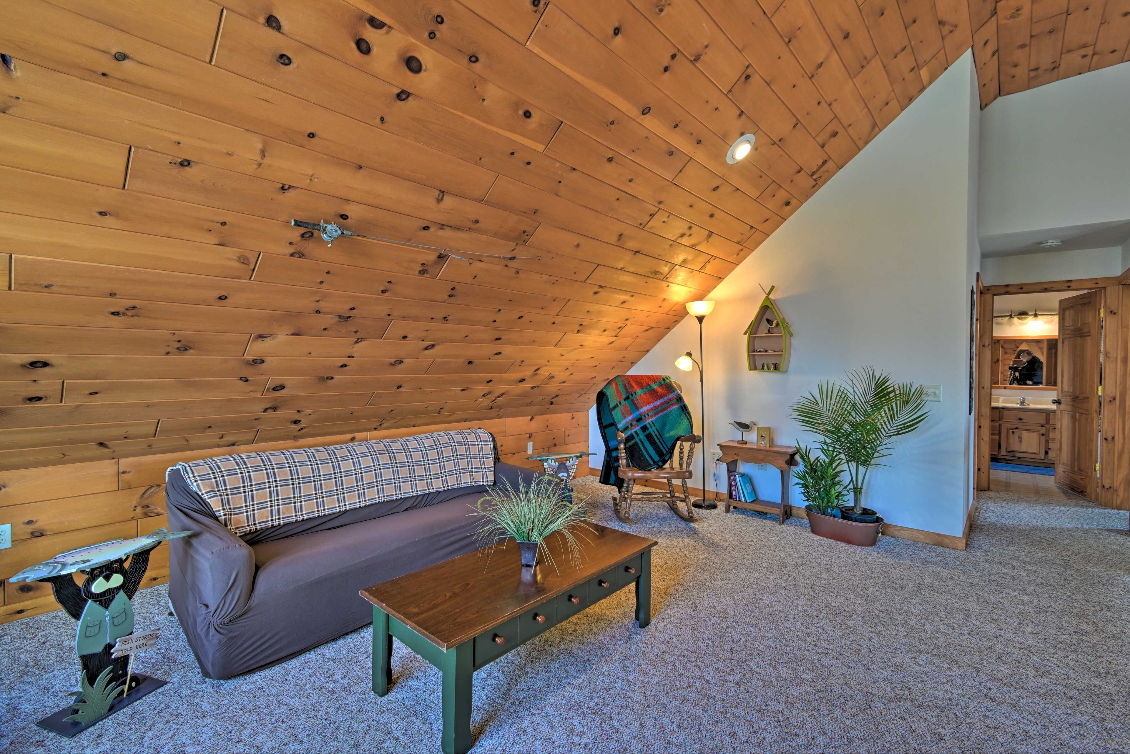 Loft | 2nd Floor | Reading Area