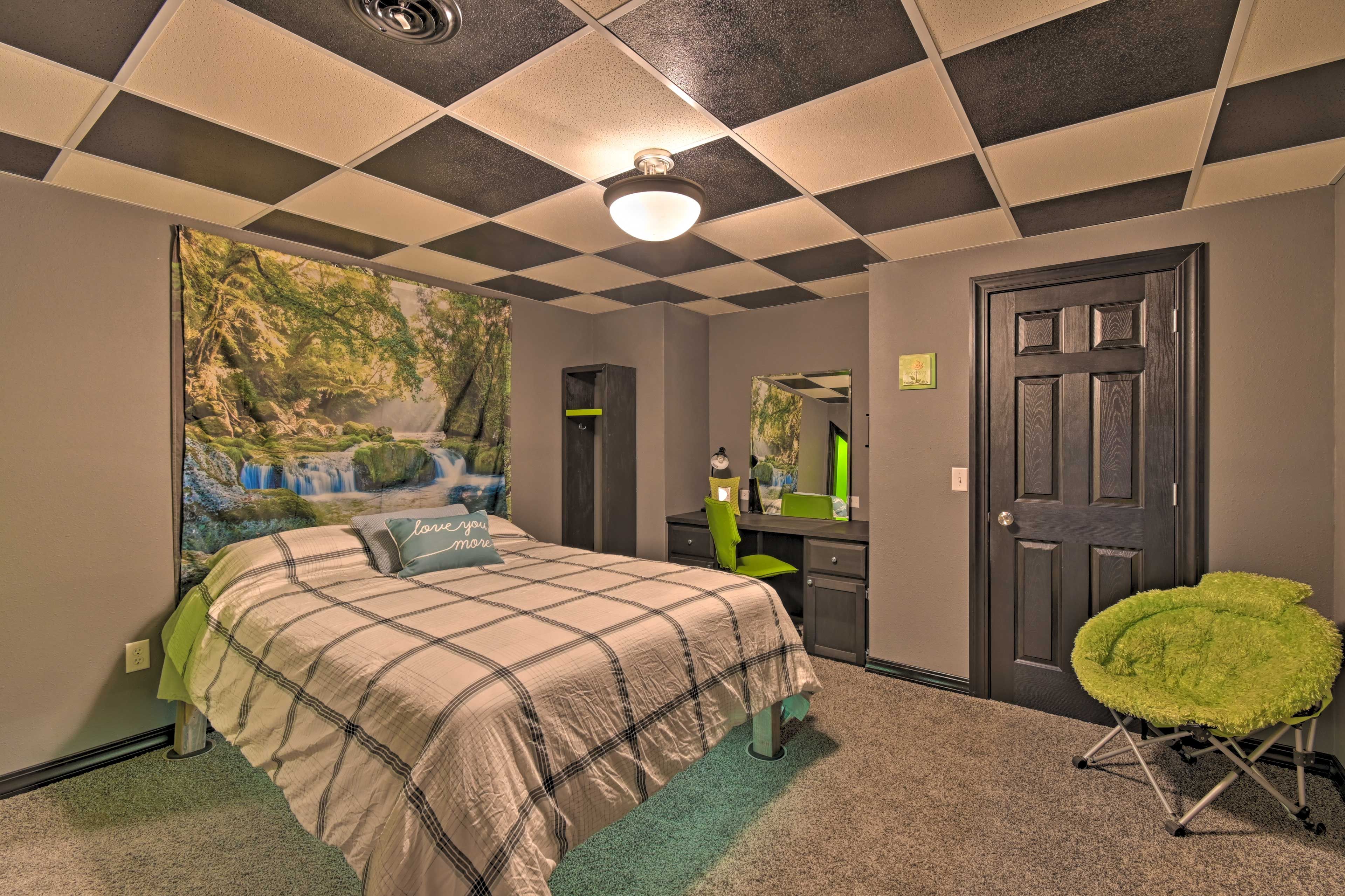 Bedroom 4 | Queen Bed | Lower Level