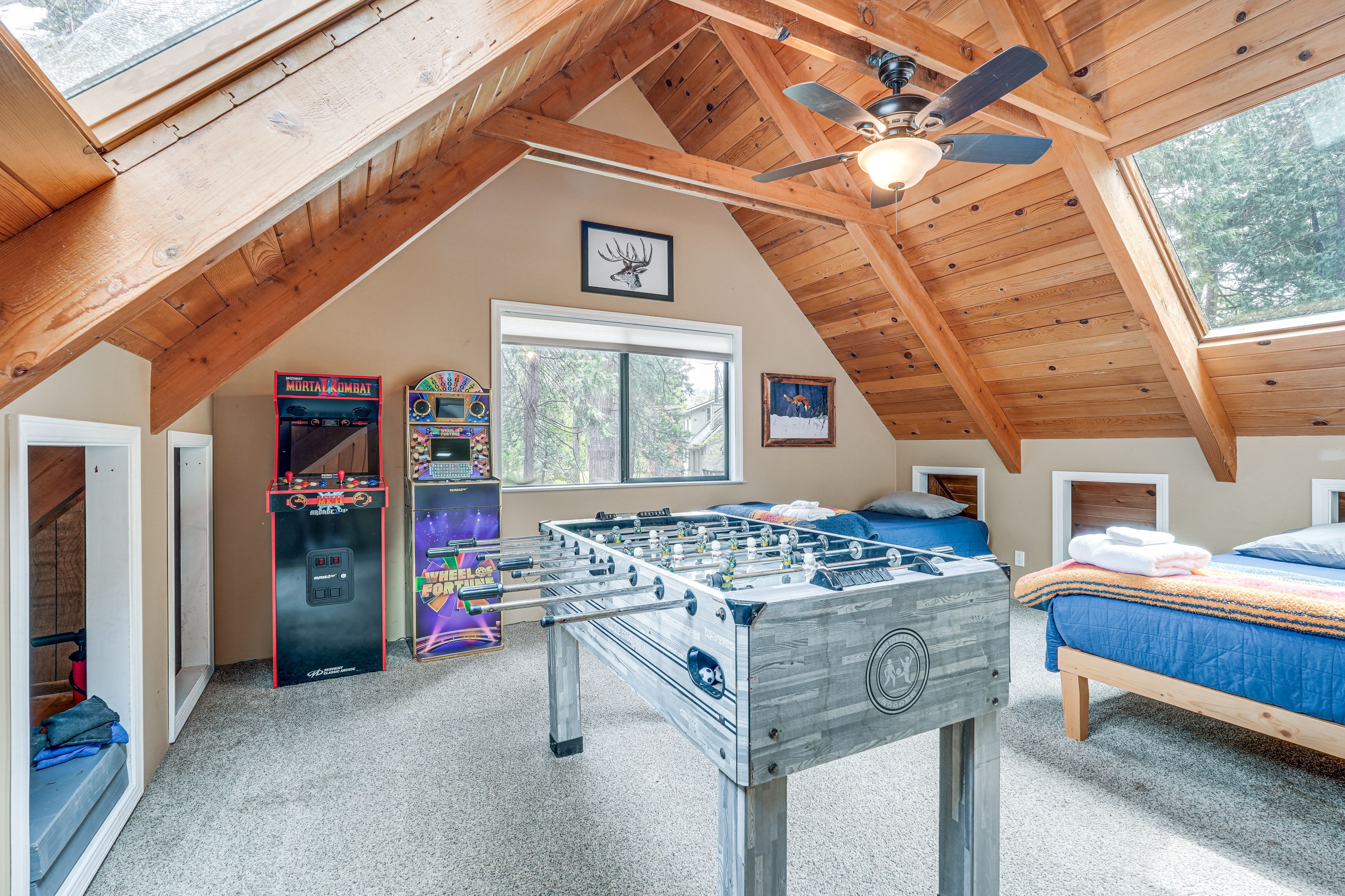 Loft | 2 Twin Beds | 2nd Floor | Steps Required