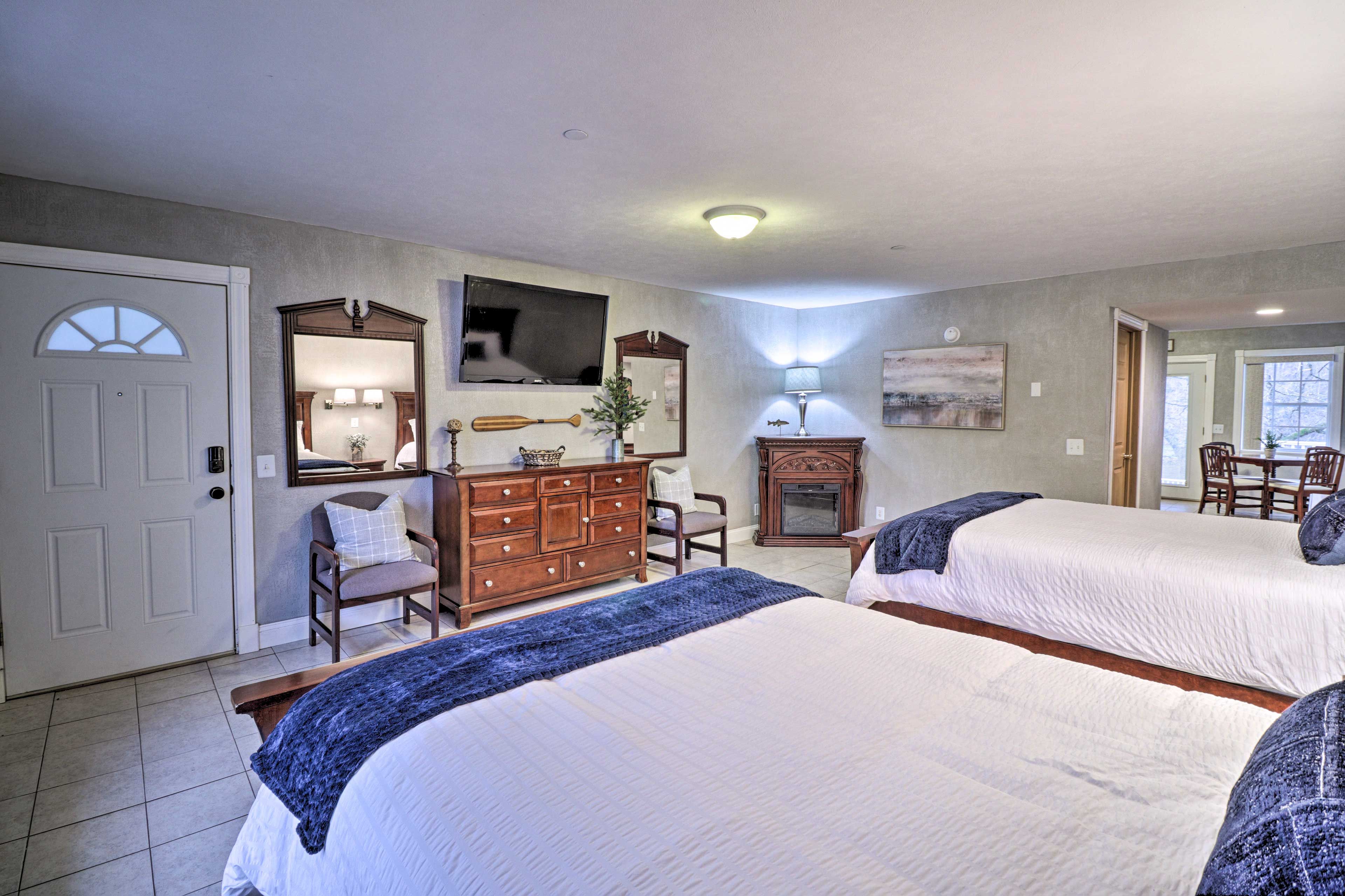 Lakeview Vacation Rental | 1BA | Studio | 600 Sq Ft | 1 Story