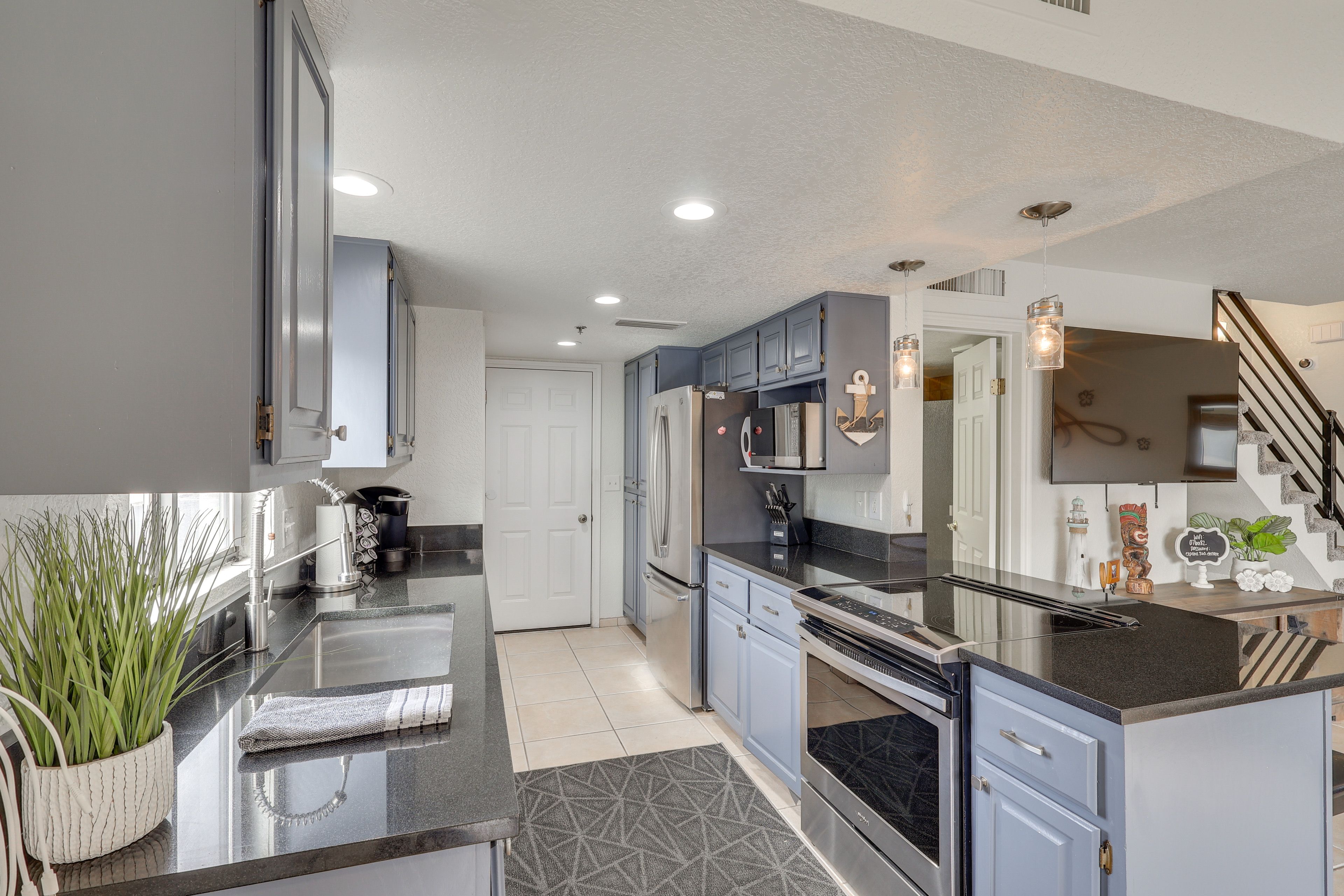 Kitchen | Keurig | 1st Floor