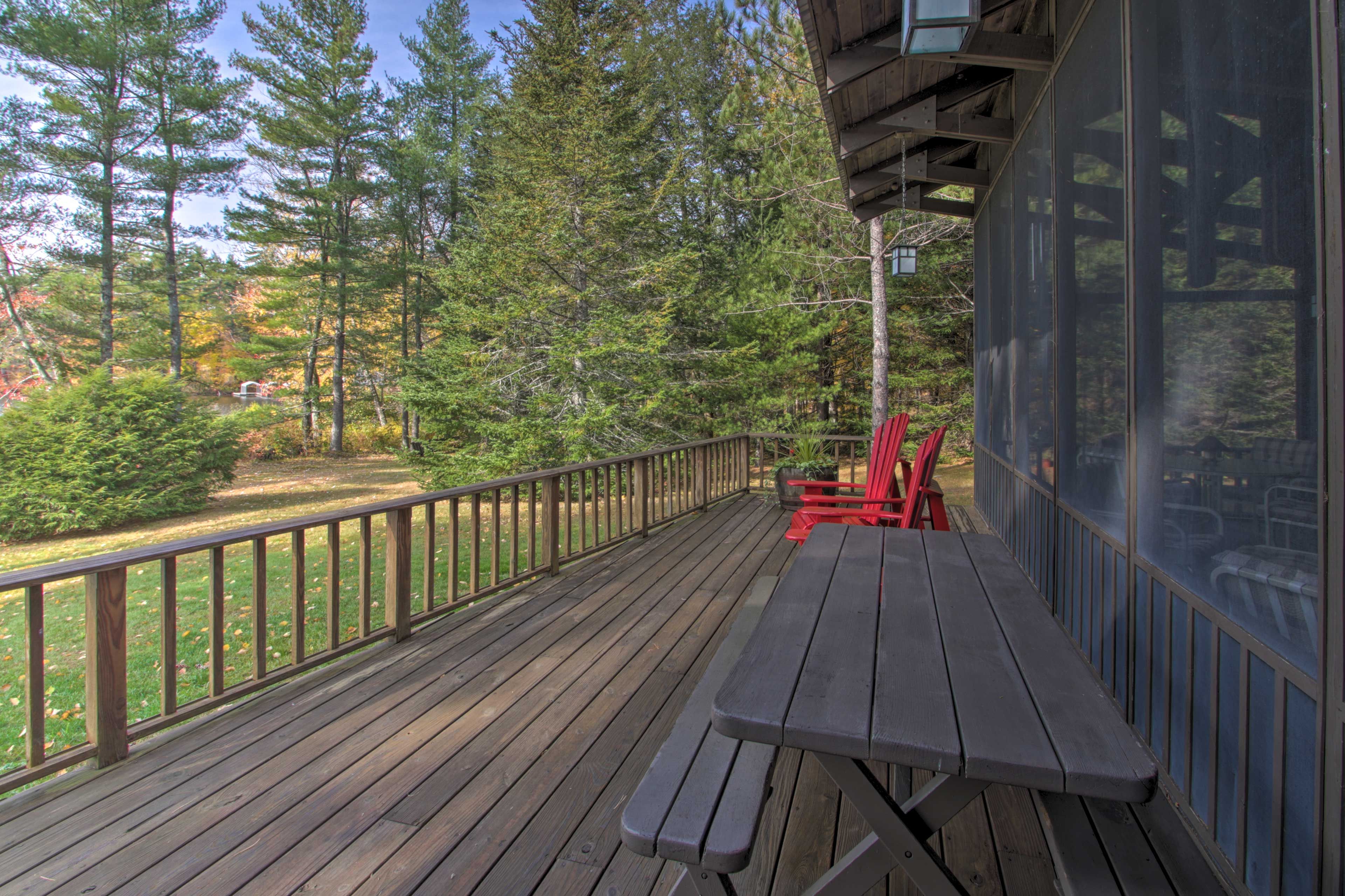 Private Deck | Gas Grill