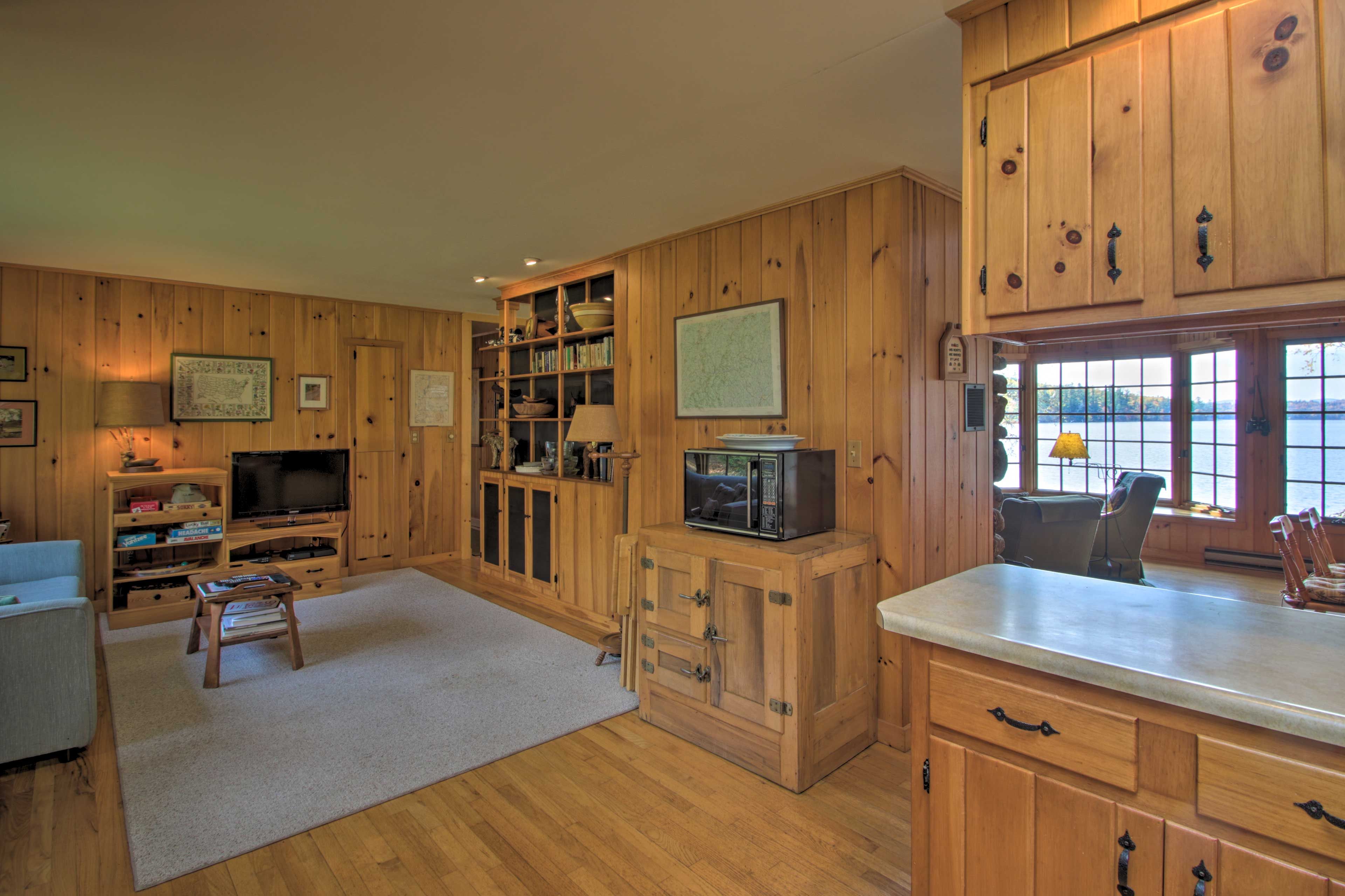 Family Room | Smart TV | Board Games | Sleeper Sofa