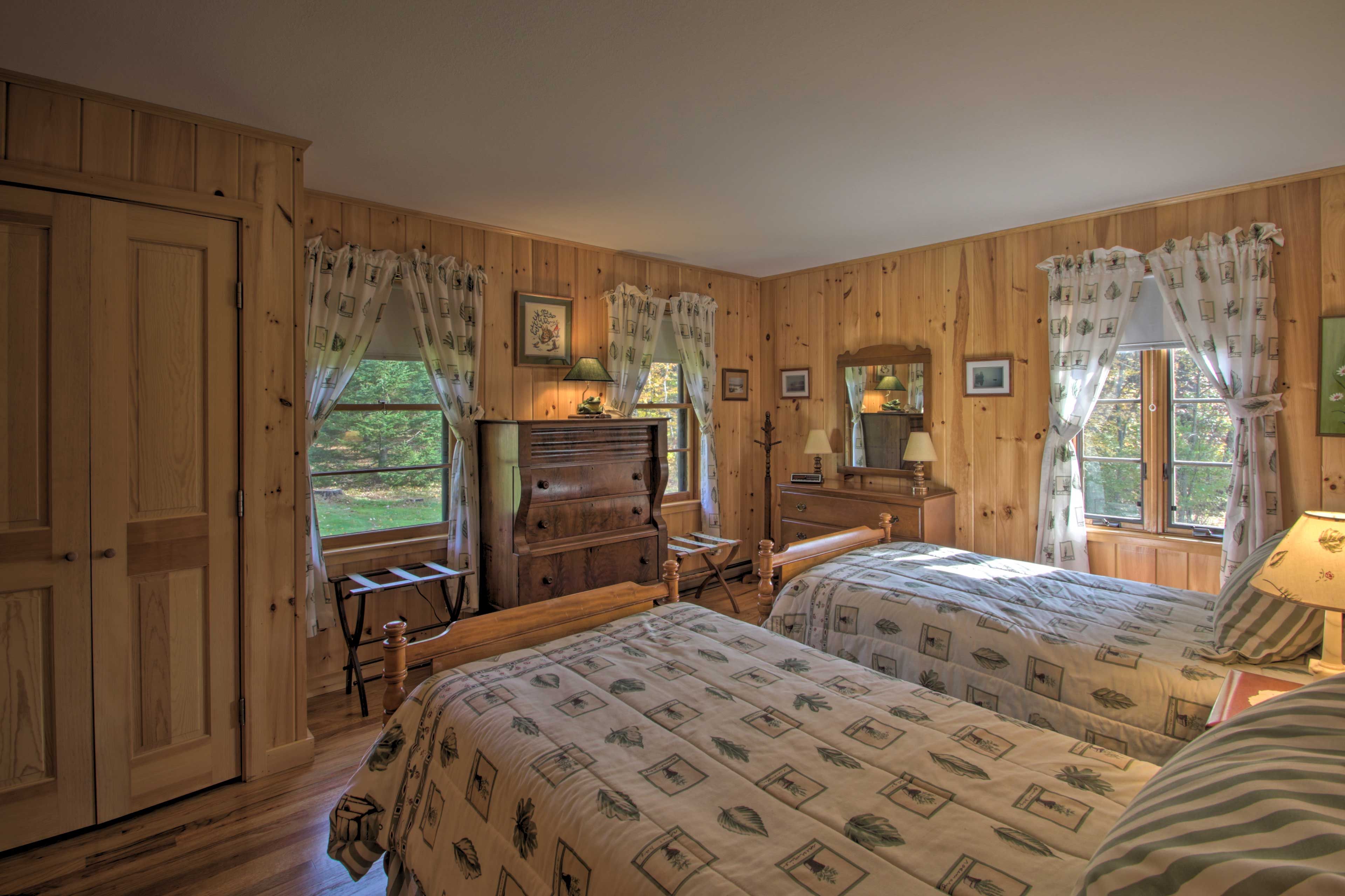 Bedroom 3 | 2 Twin Beds