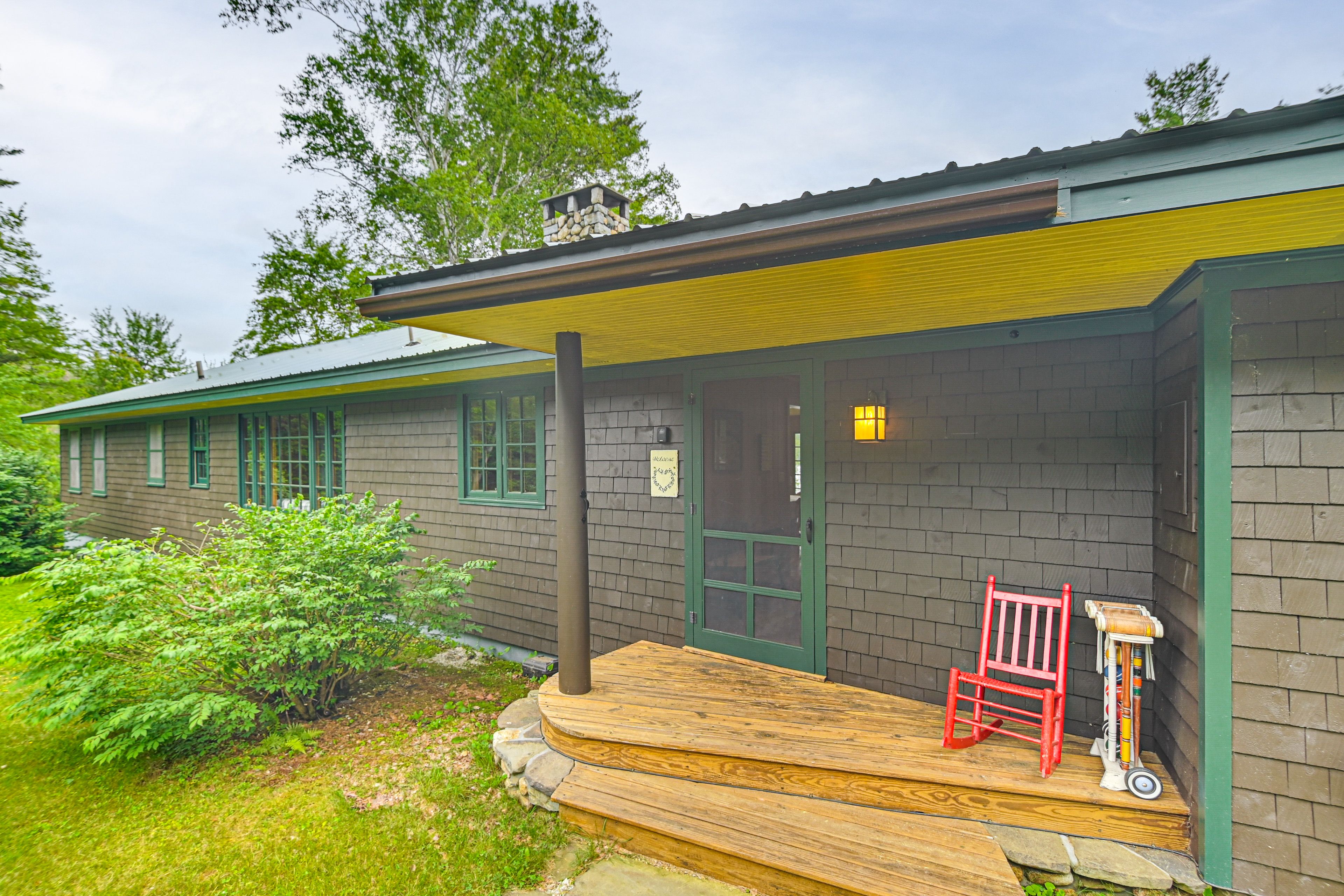 Home Exterior | On-Site Parking