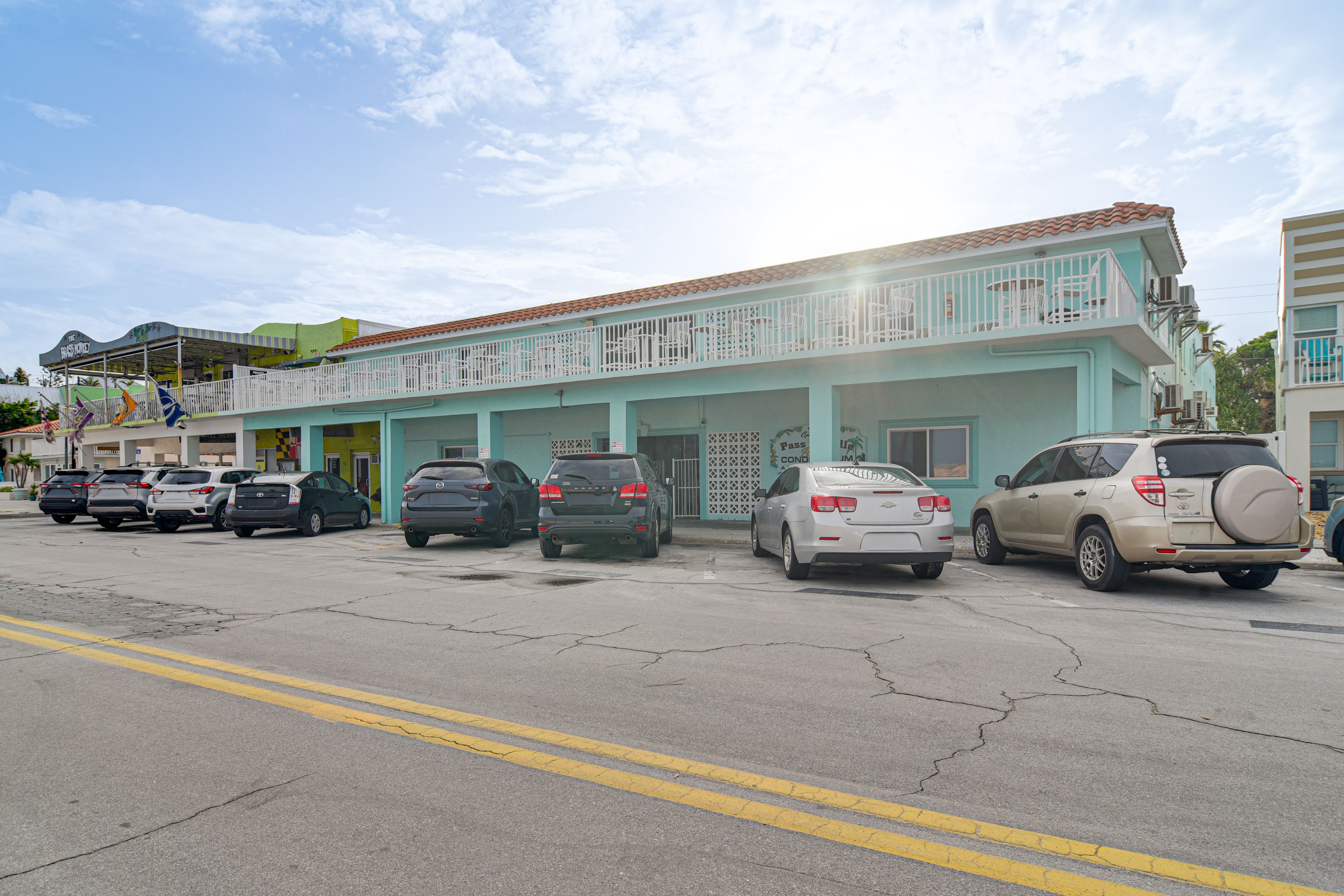 Parking | Community Lot (1 Vehicle)