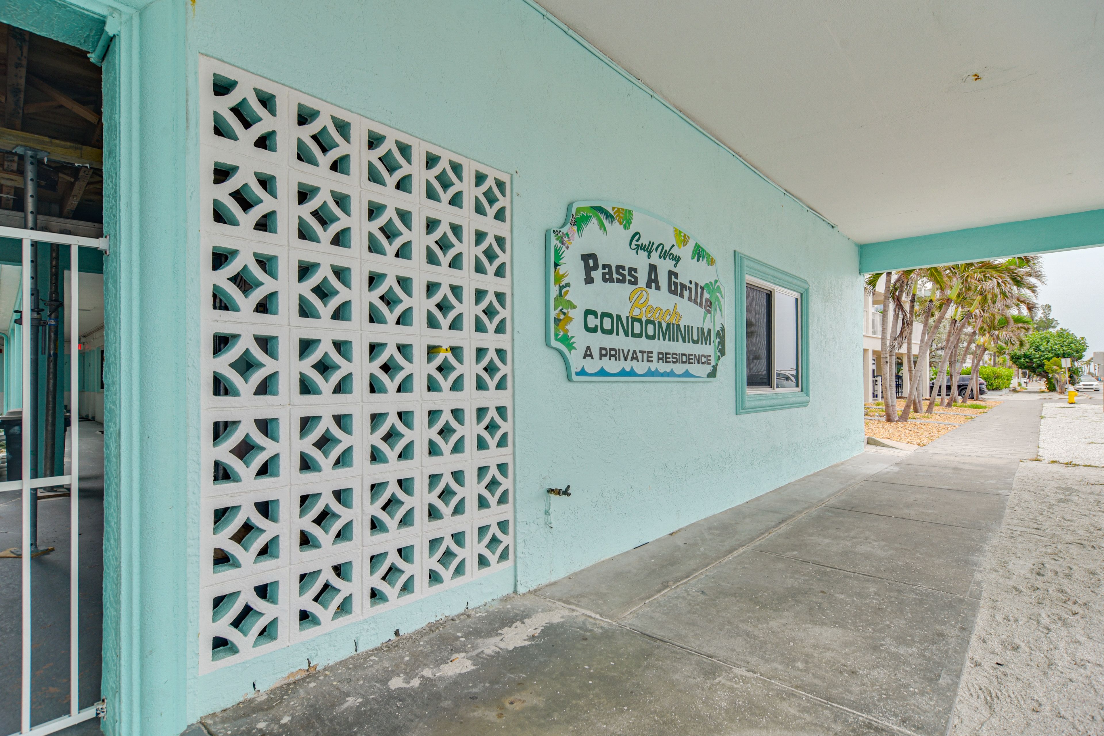 Pass A Grille Beach Condominium Complex