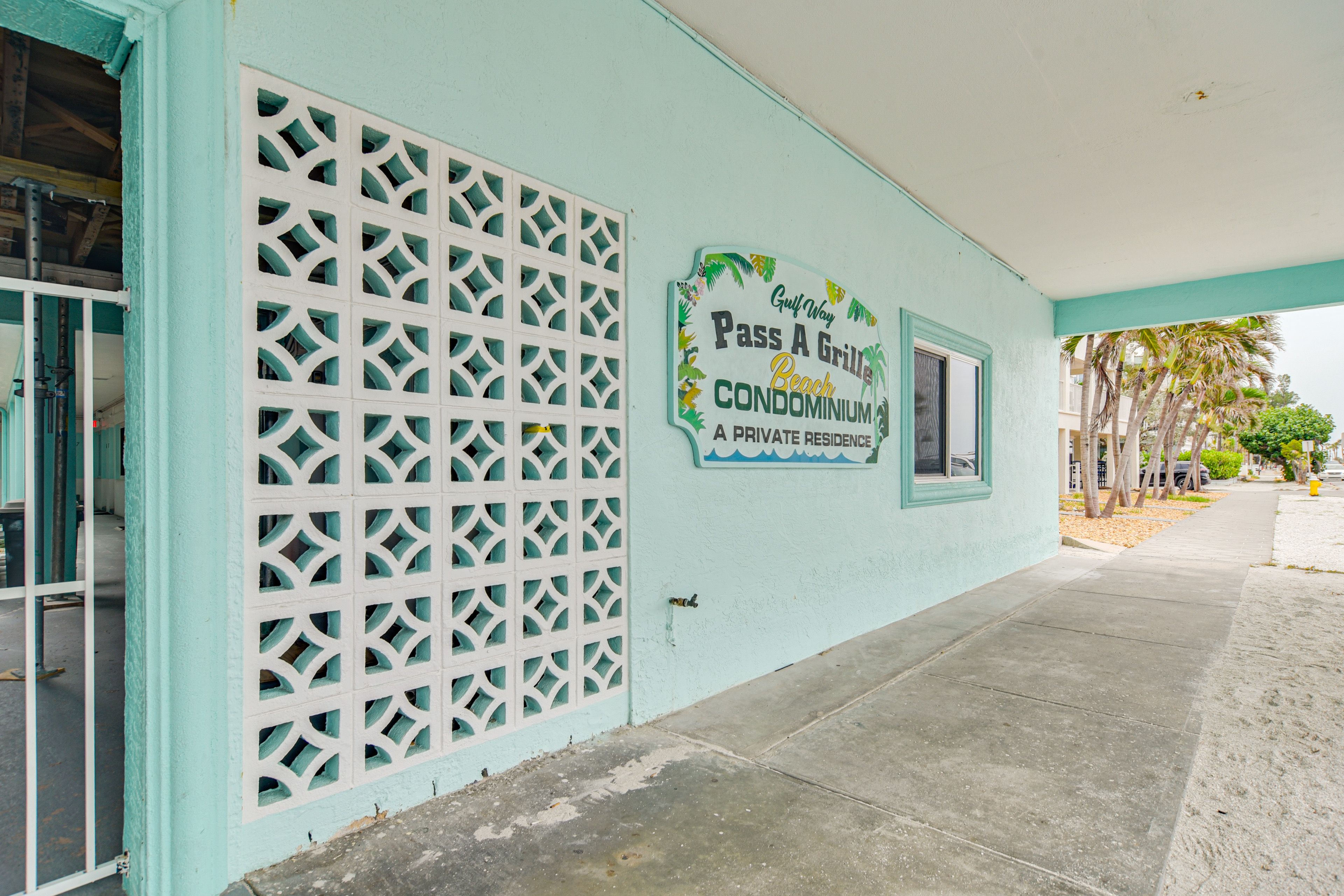 Located in Pass A Grille Beach Condominium