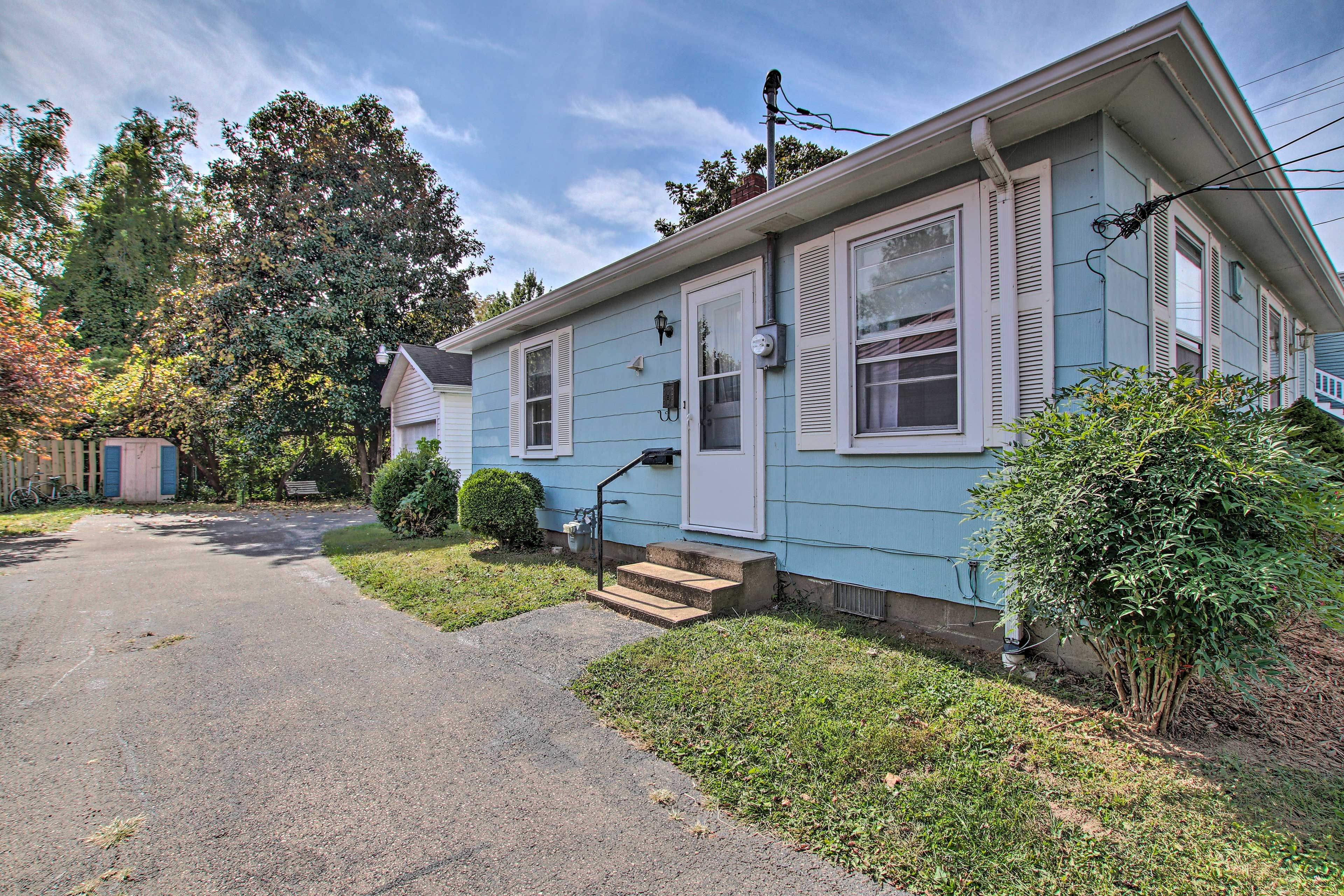 Parking | Shared Driveway | Street Parking