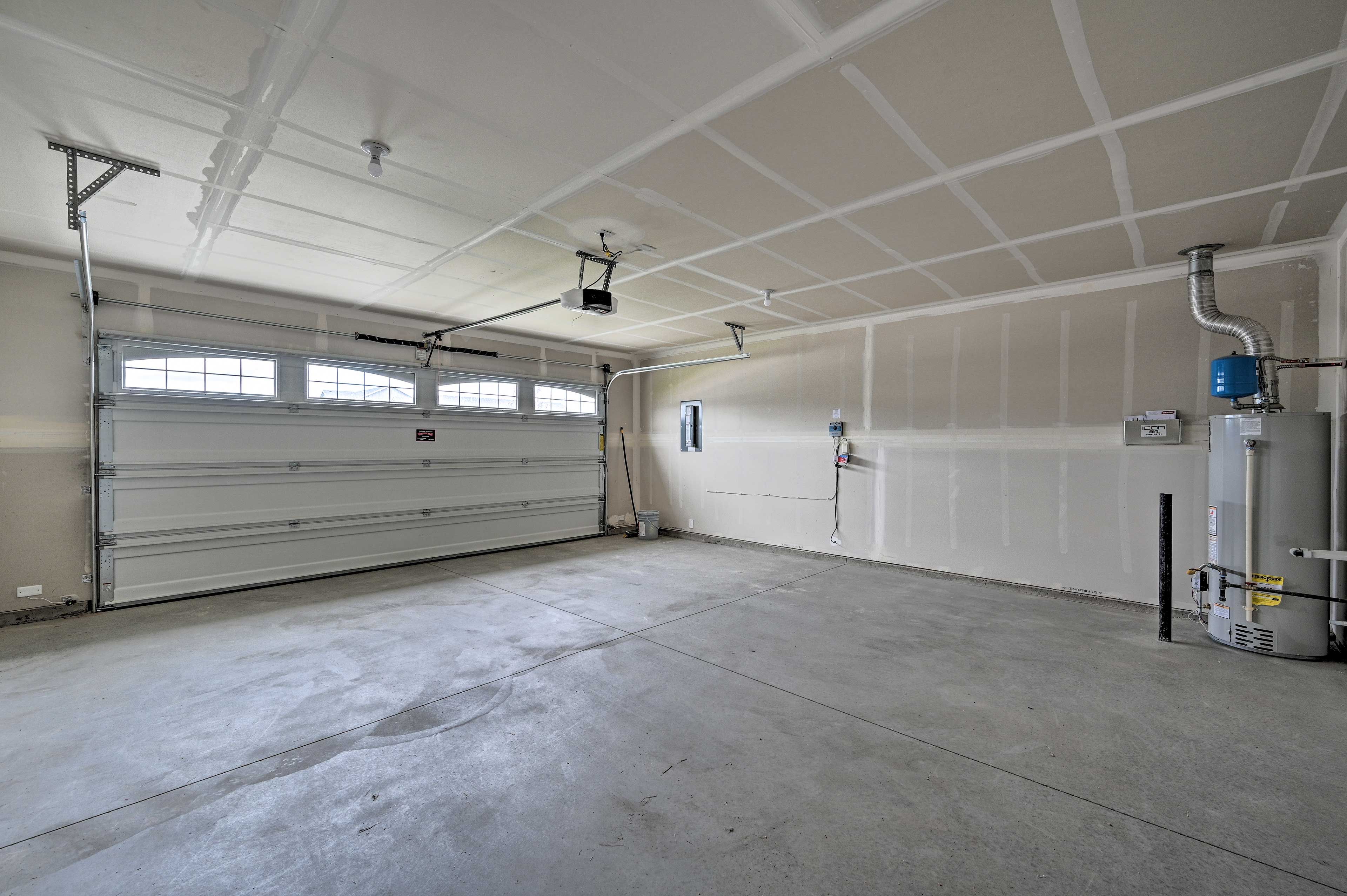 Garage | 2 Vehicles