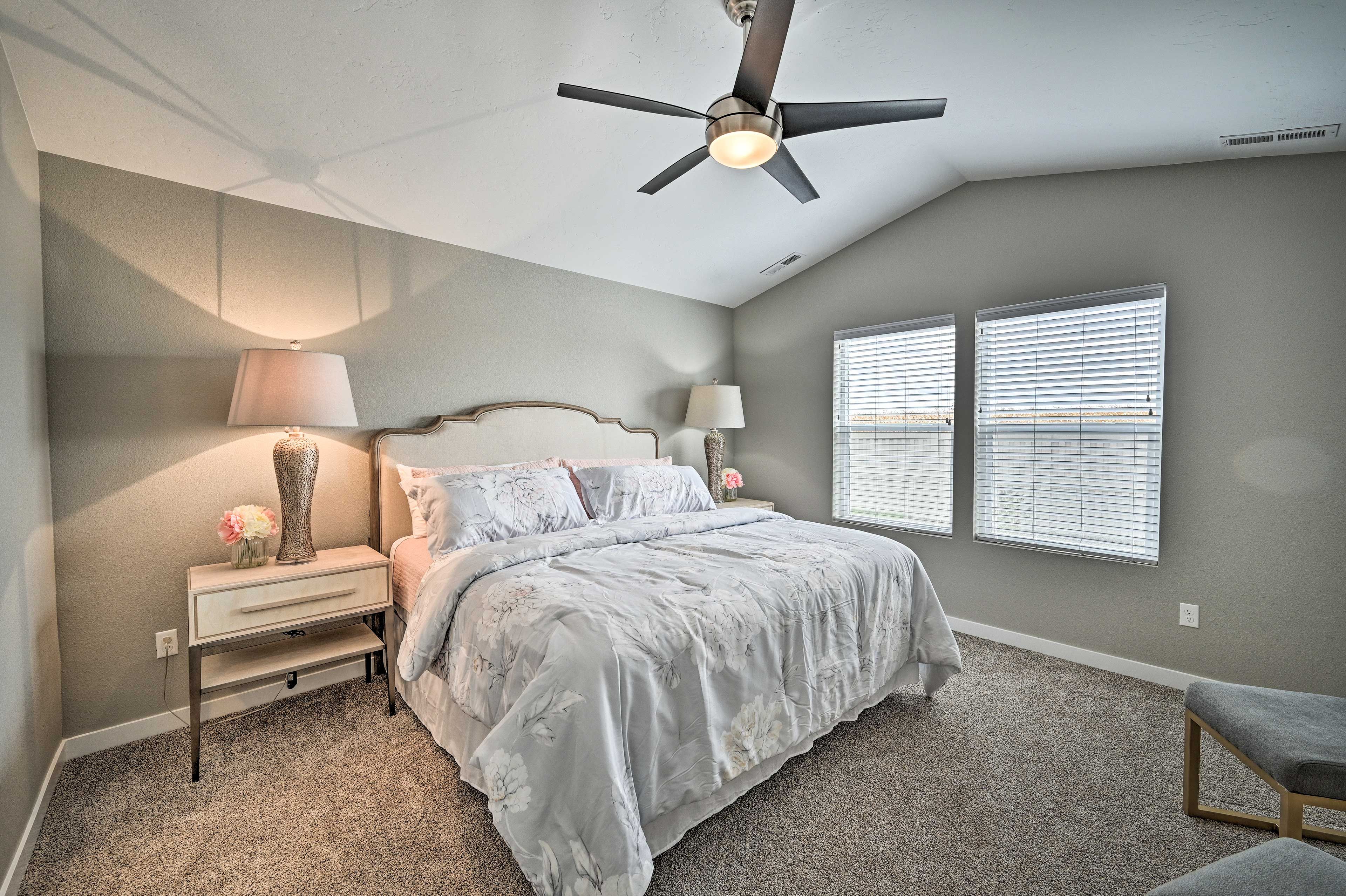 Main Bedroom | King Bed