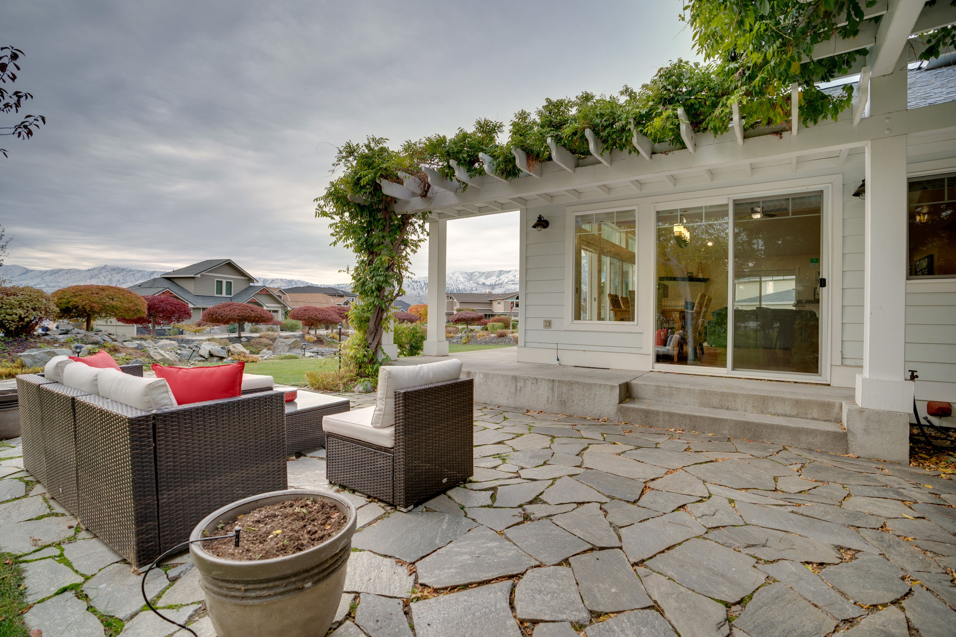 Manson Vacation Rental | 4BR | 3BA | 2,215 Sq Ft | Home