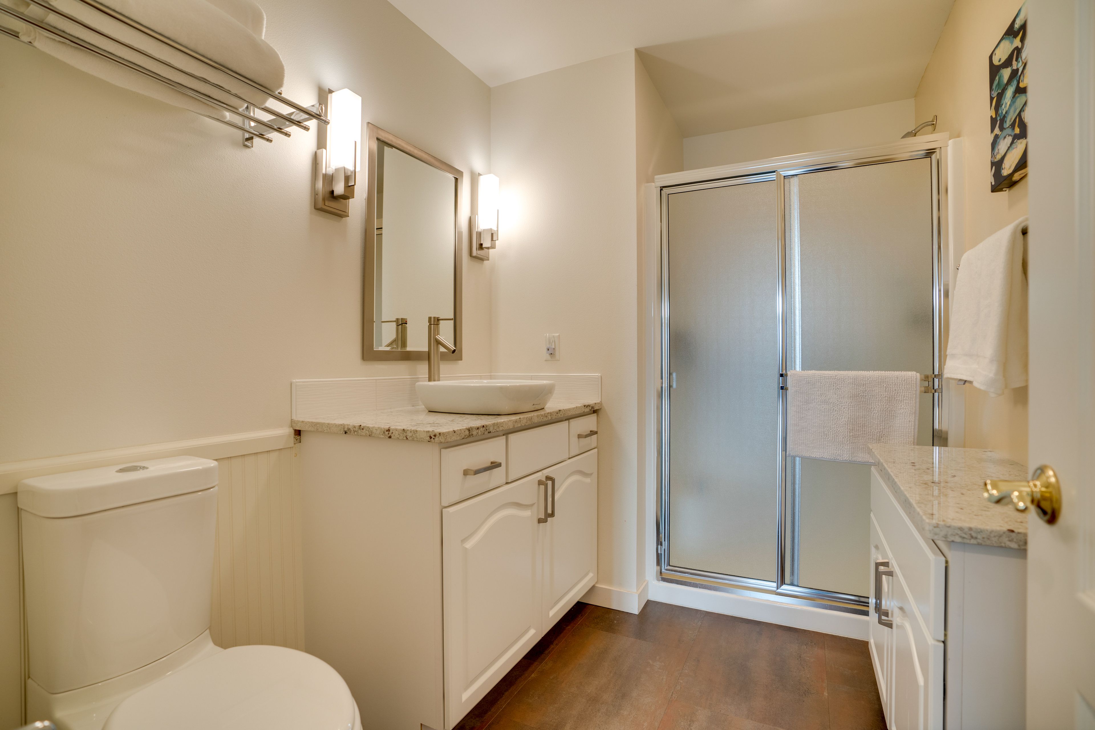Full Bathroom