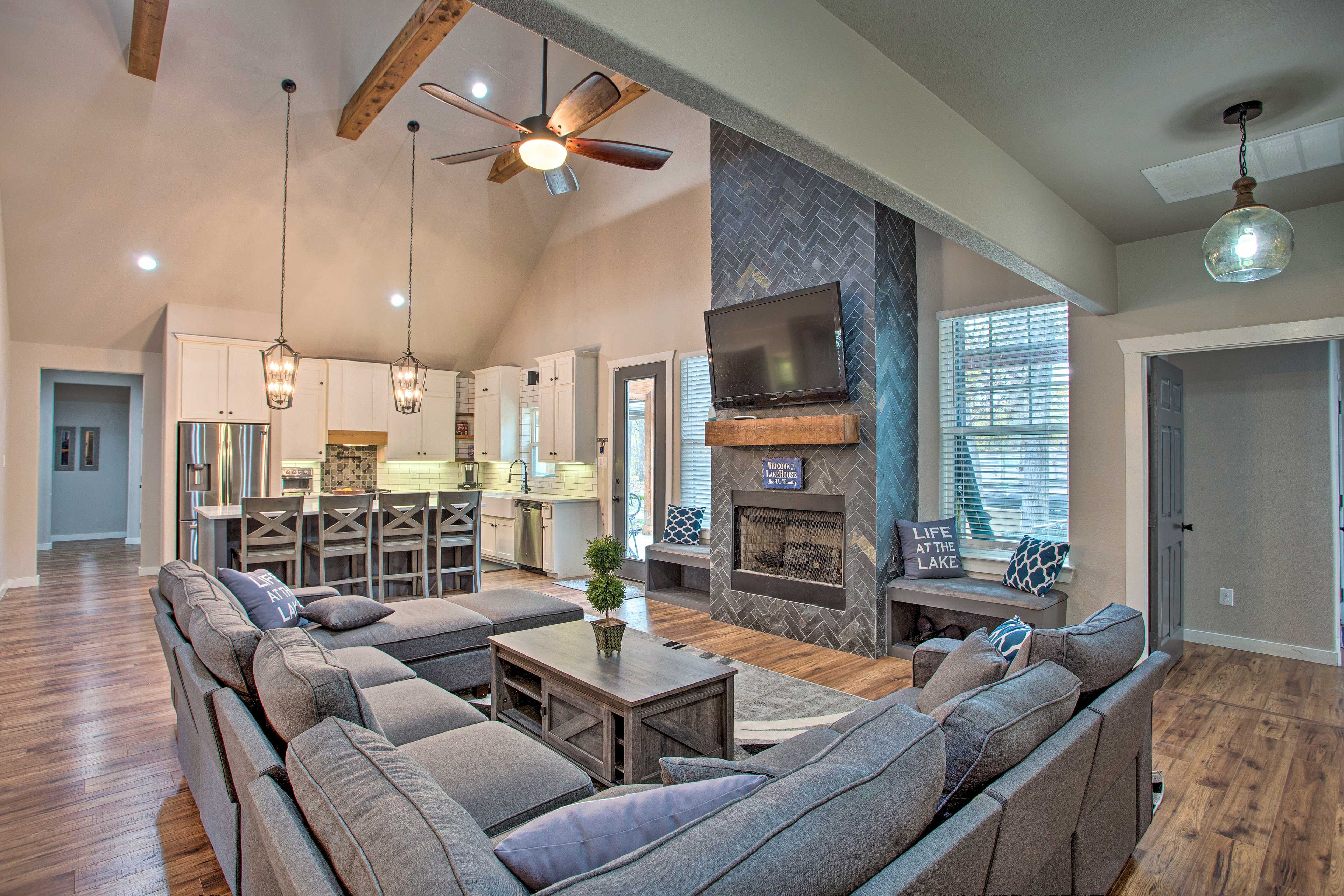 Living Room | Single-Story Home | Air Conditioning