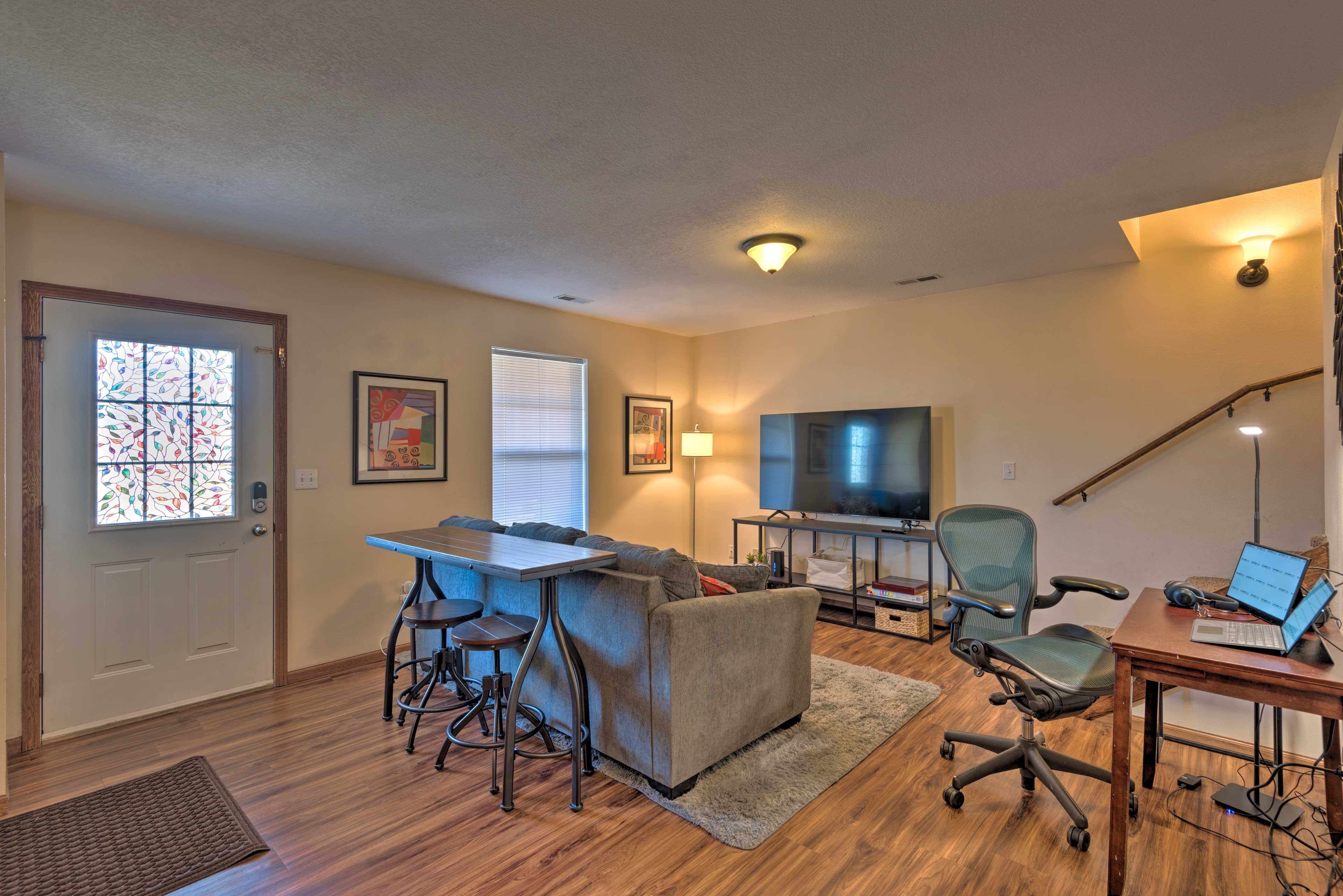 Living Room | Smart TV