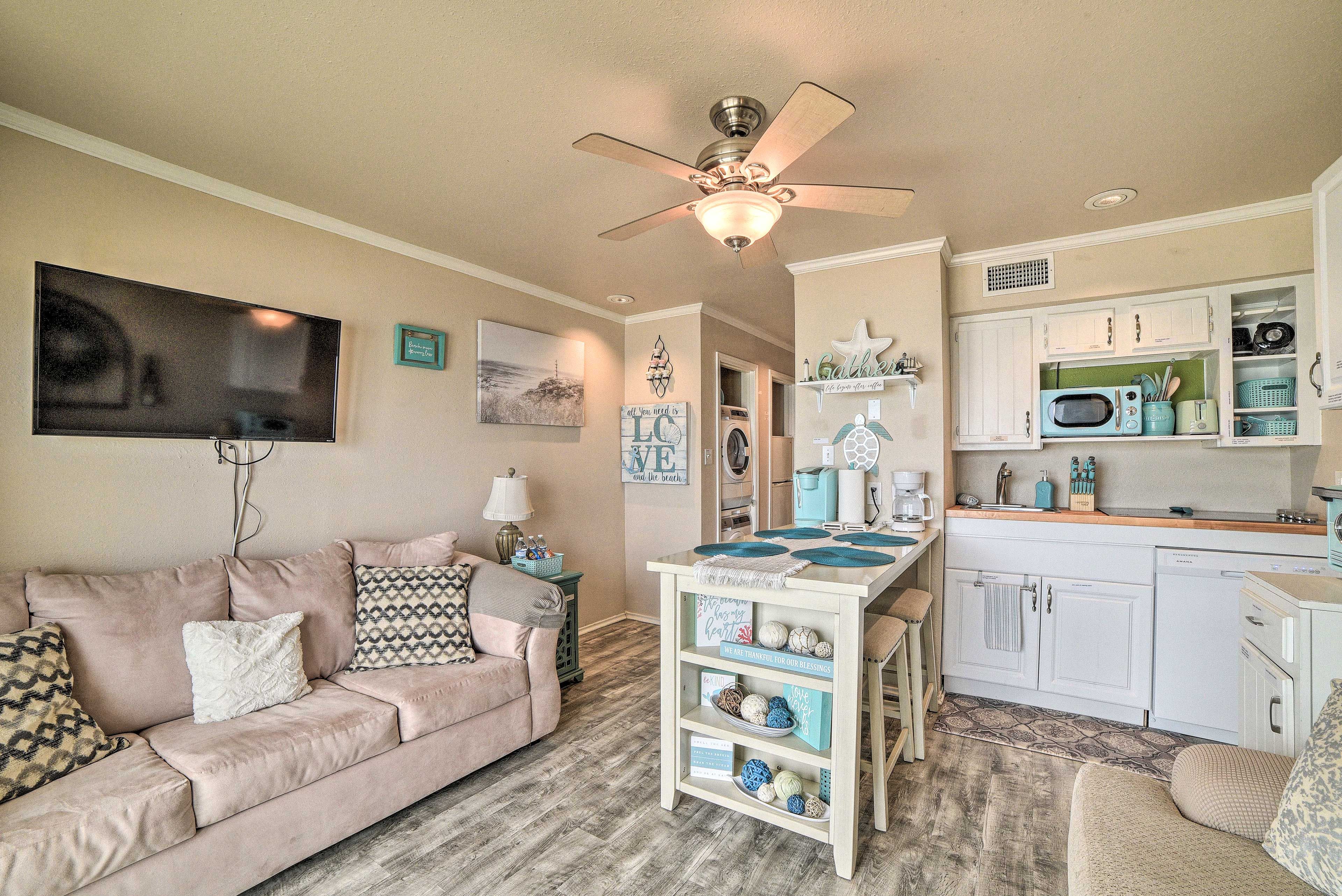Living Area | Single-Story Unit | 3rd Floor Condo (Elevator Currently Broken)