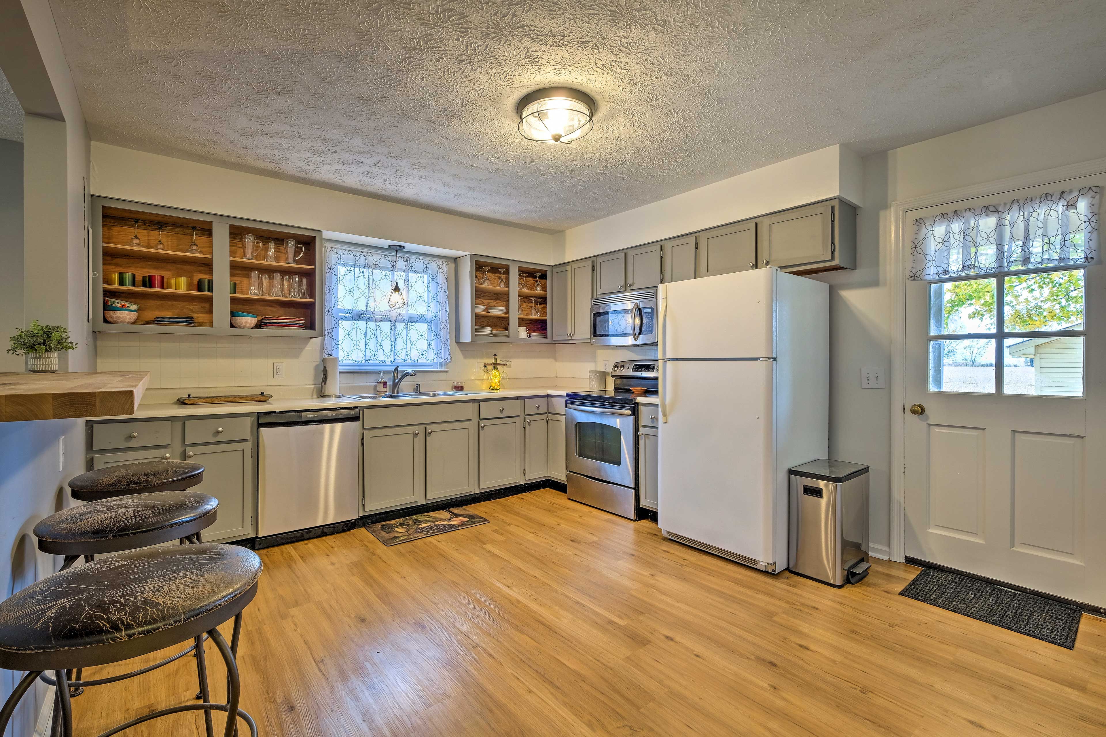 Kitchen | Fully Equipped