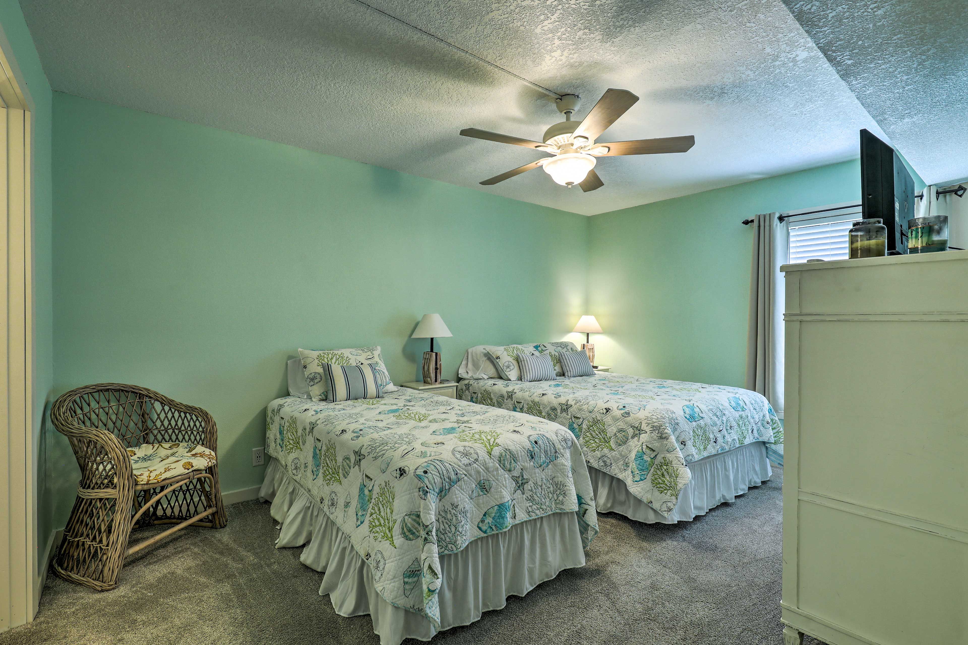 Bedroom 2  | Twin Bed | Full Bed