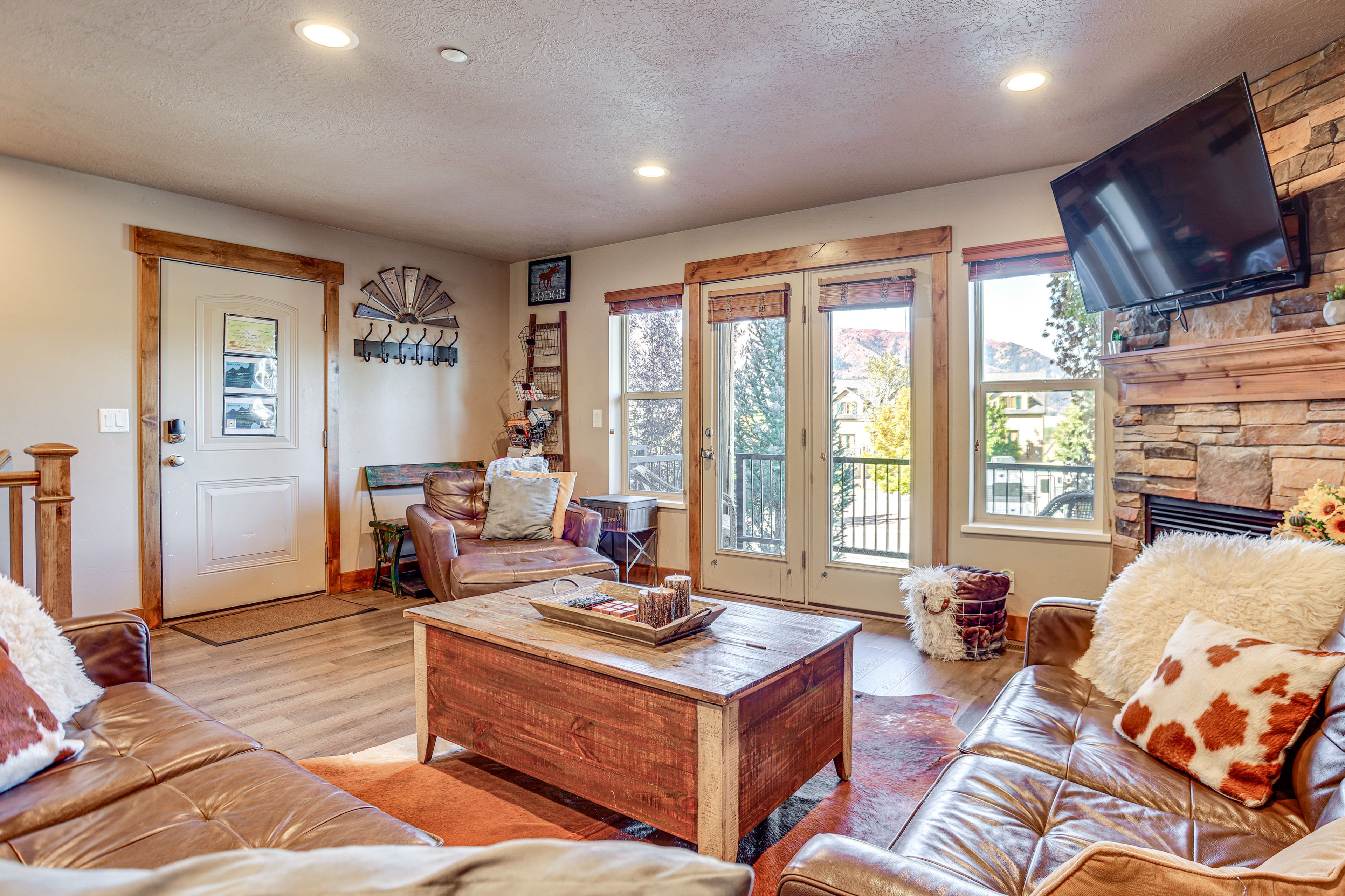 Main Living Area | Smart TV | Free WiFi