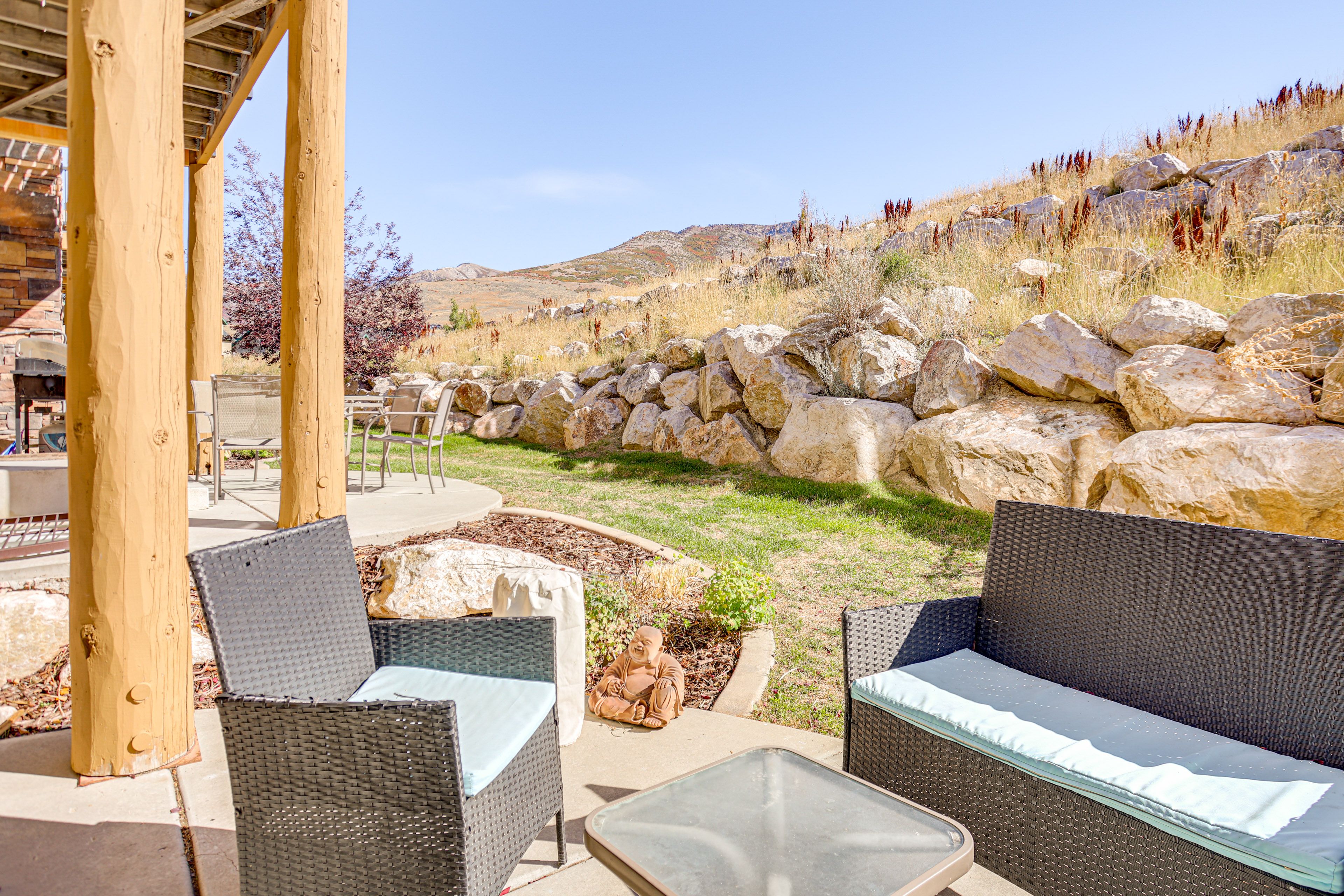 Furnished Patio | Gas Grill | Fire Pit