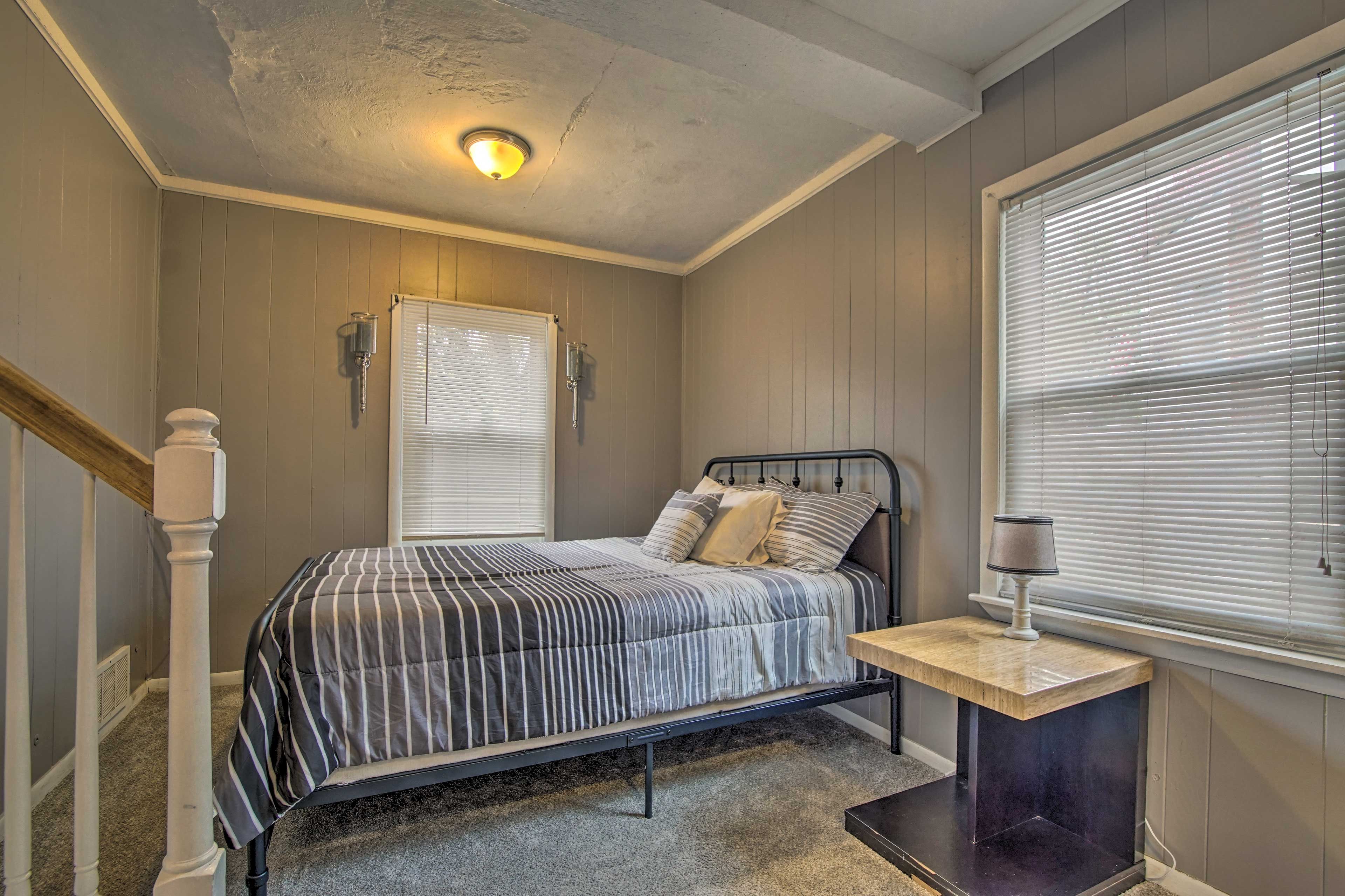 Split-Level Home | Lower Living Room | Queen Bed
