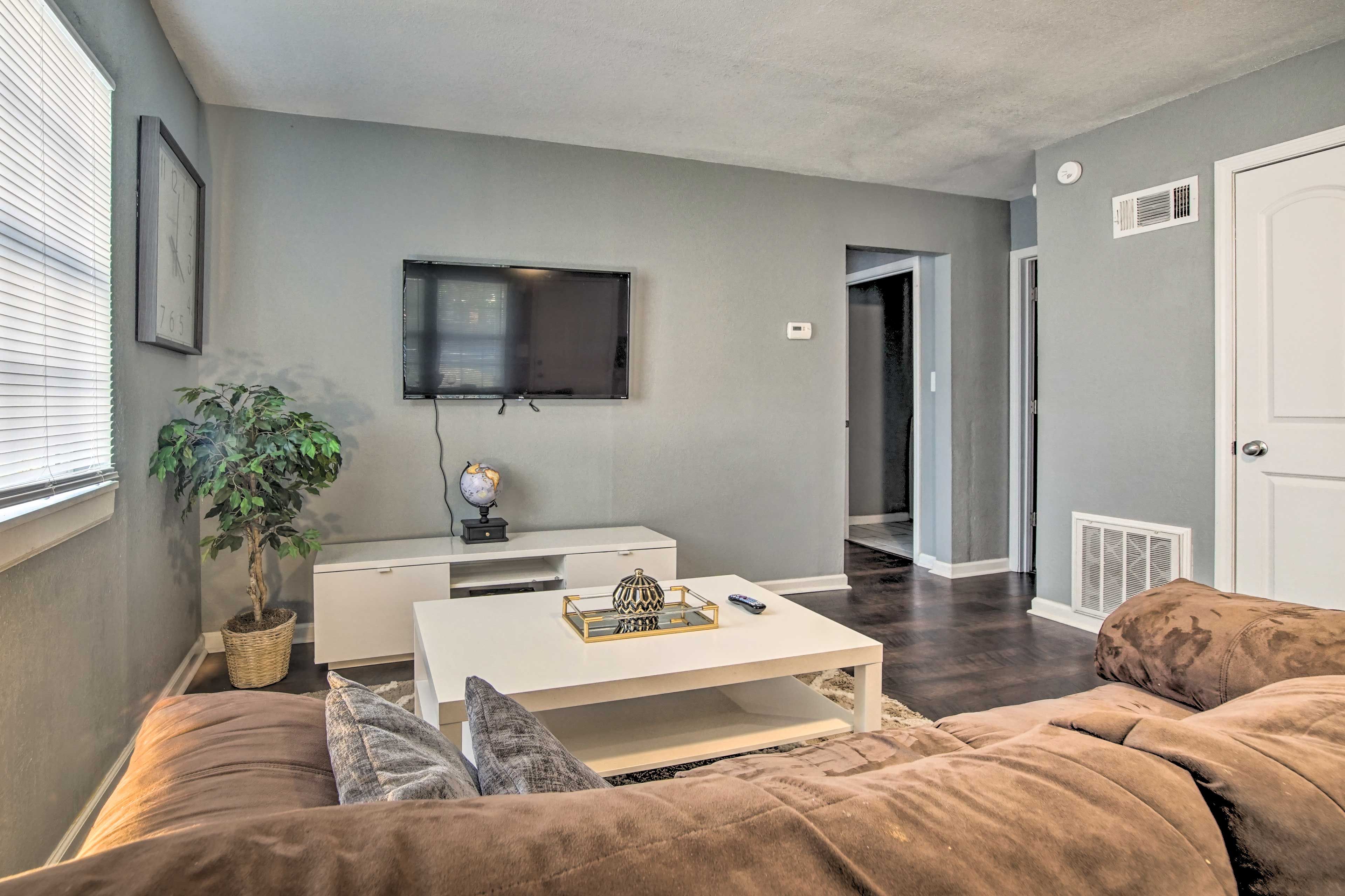 Living Room | Smart TV