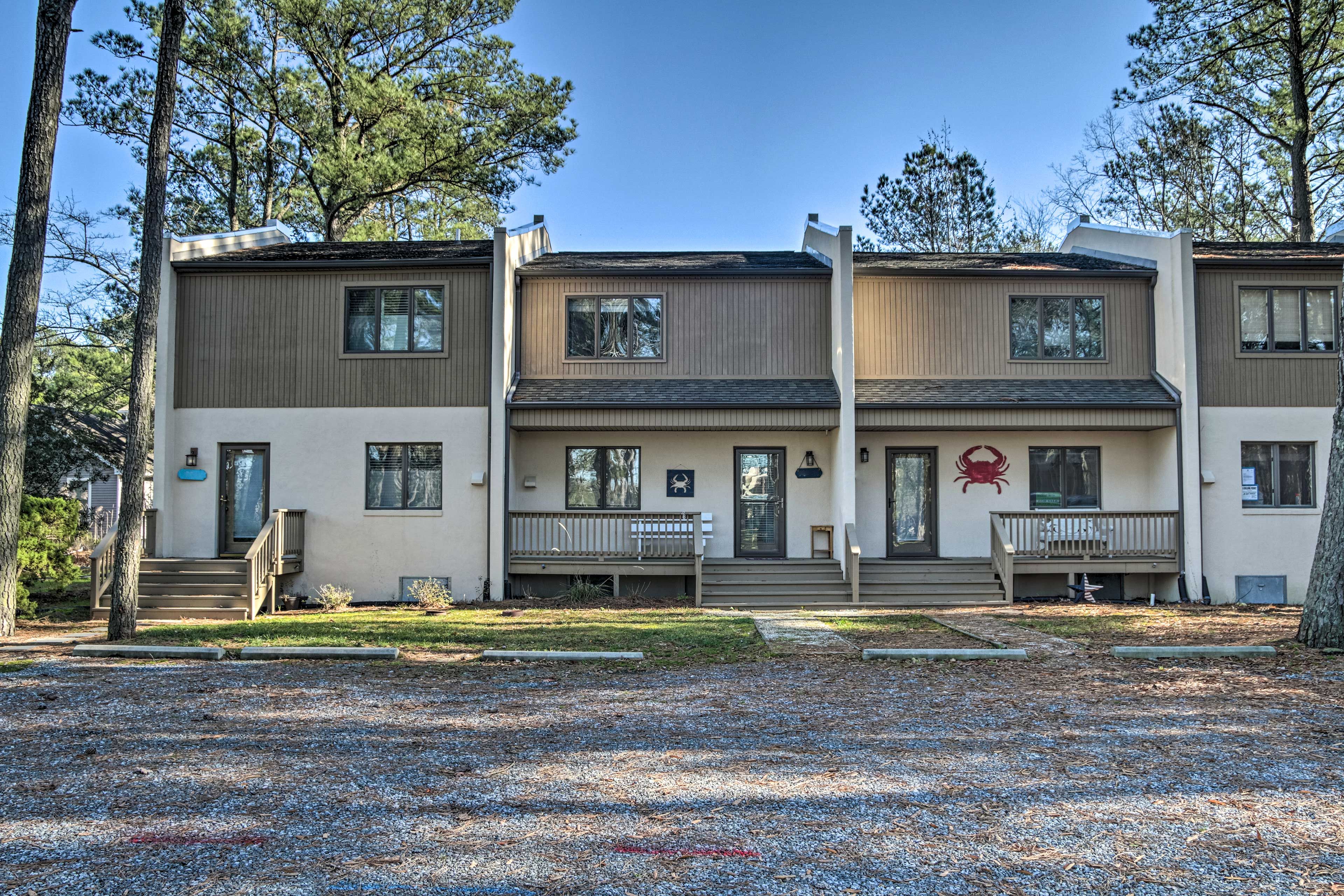 Exterior Space | Villas of Bethany West Community