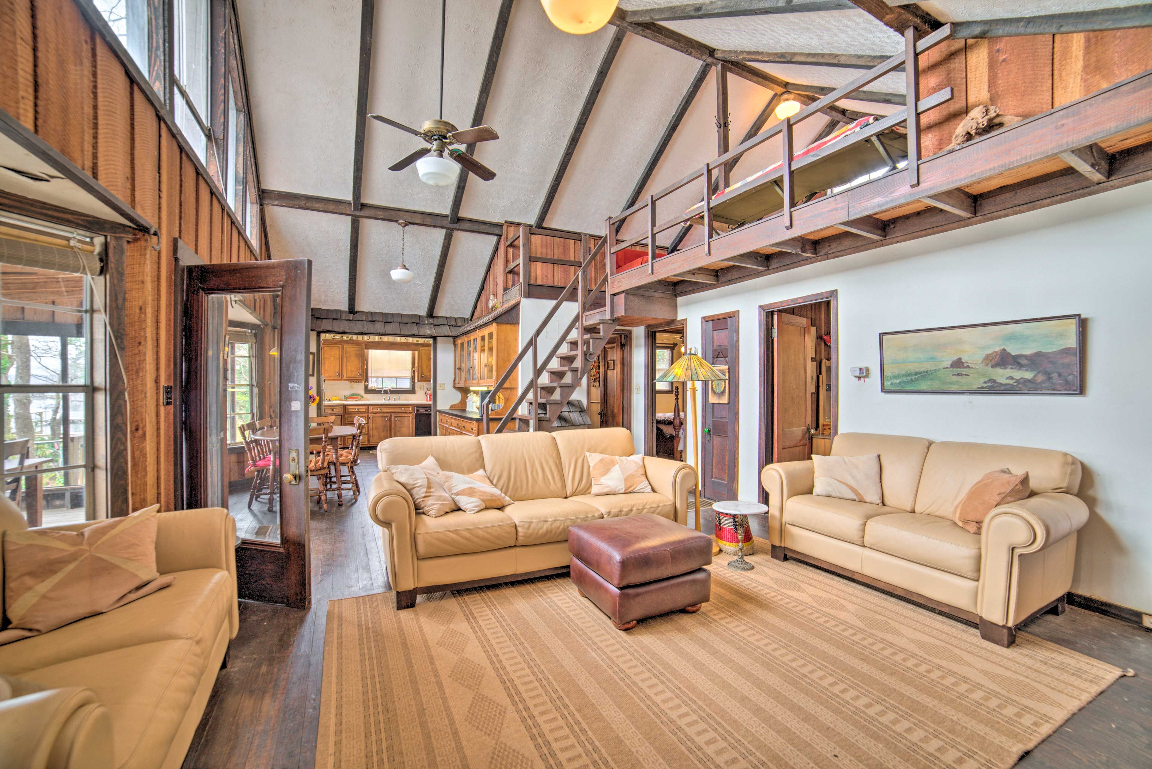 Living Room | Central Heating & Air Conditioning