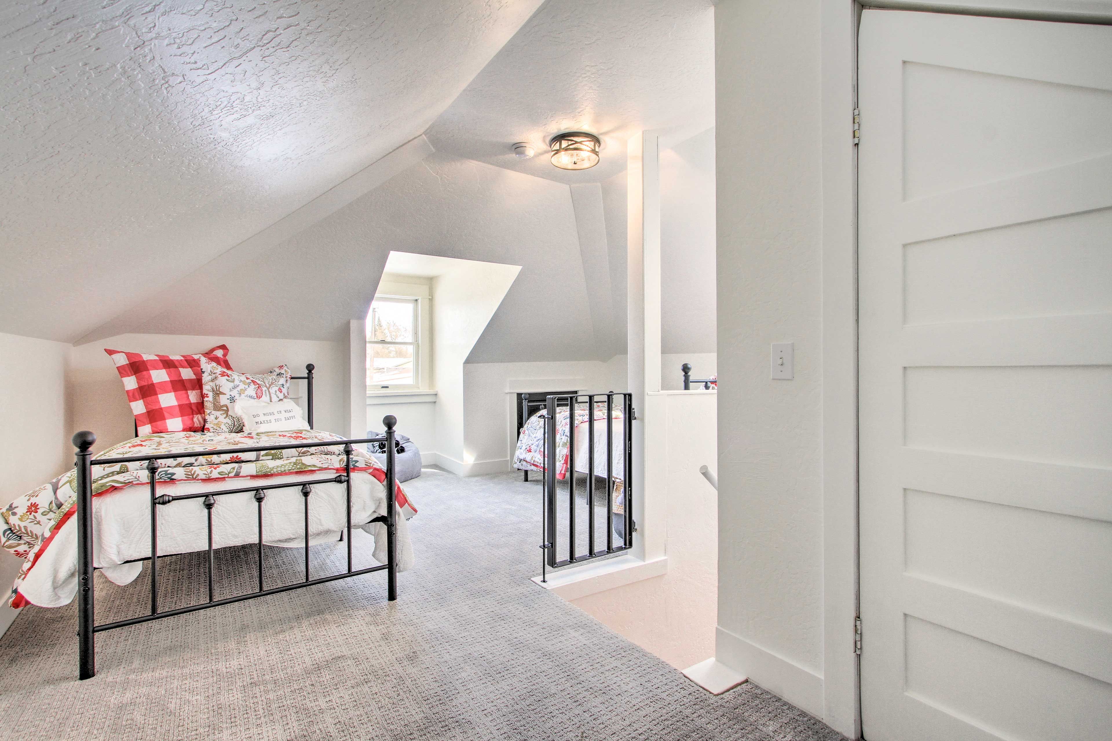 Bedroom 2 | Linens Provided