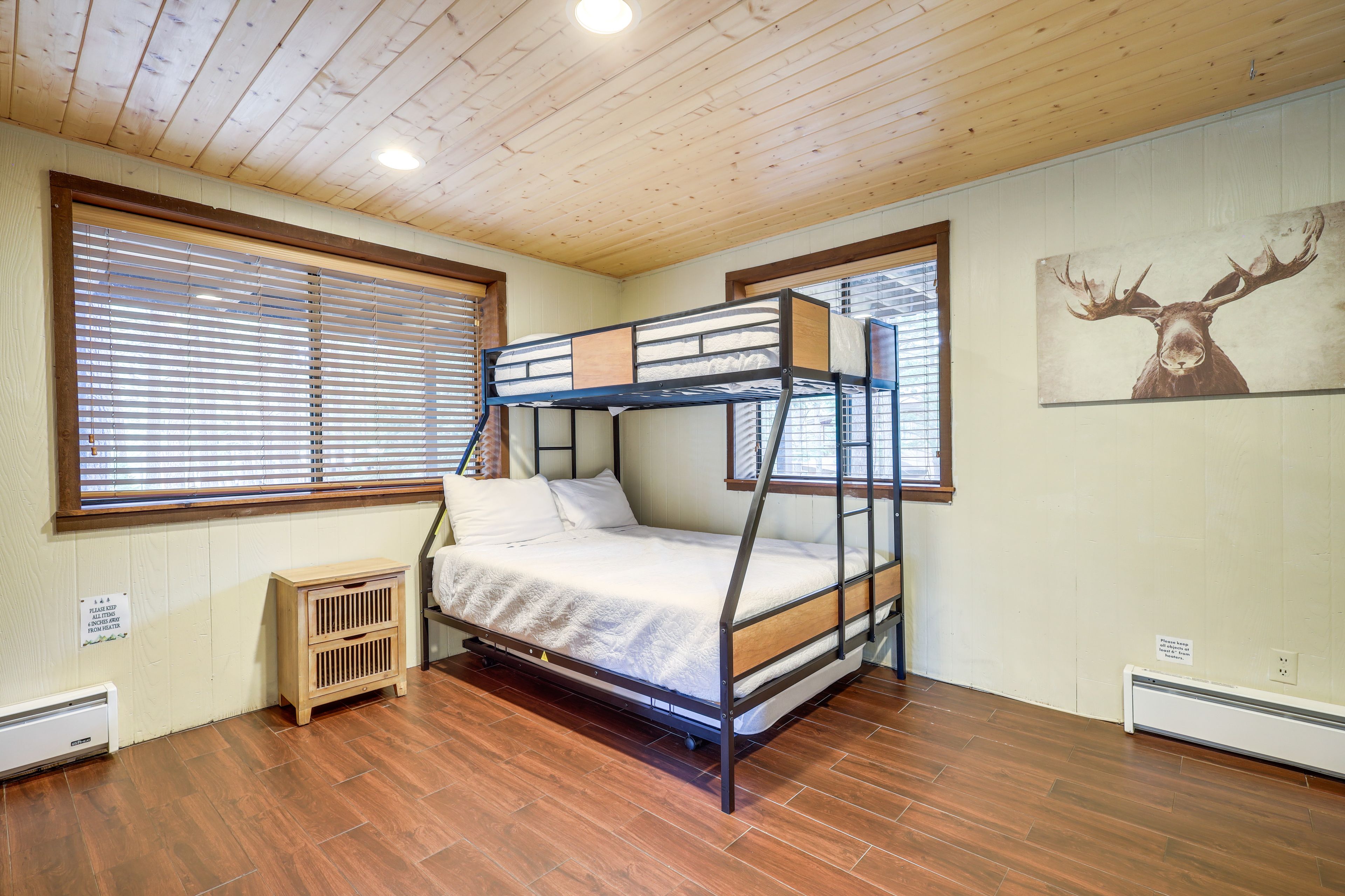 Bedroom 3 | Twin/Full Bunk Bed w/ Twin Trundle | Smart TV | Lower Level
