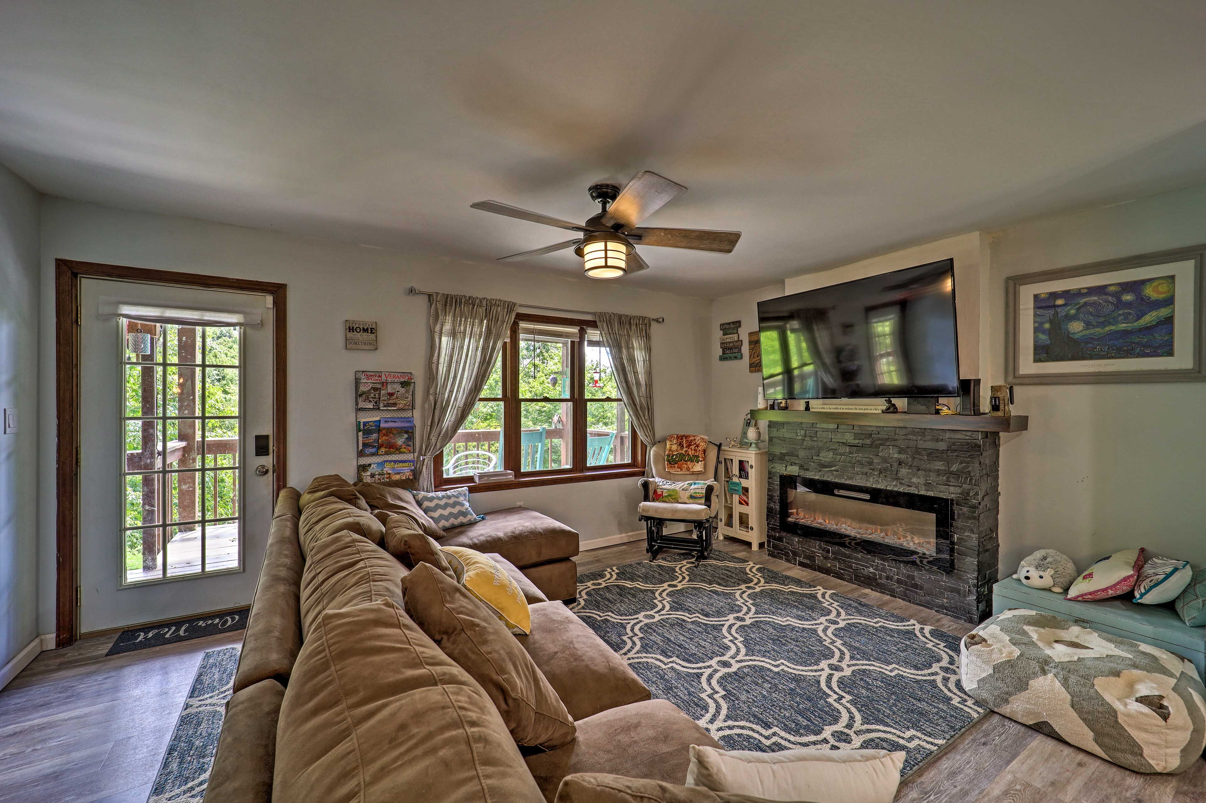 Living Room | Open-Concept Layout