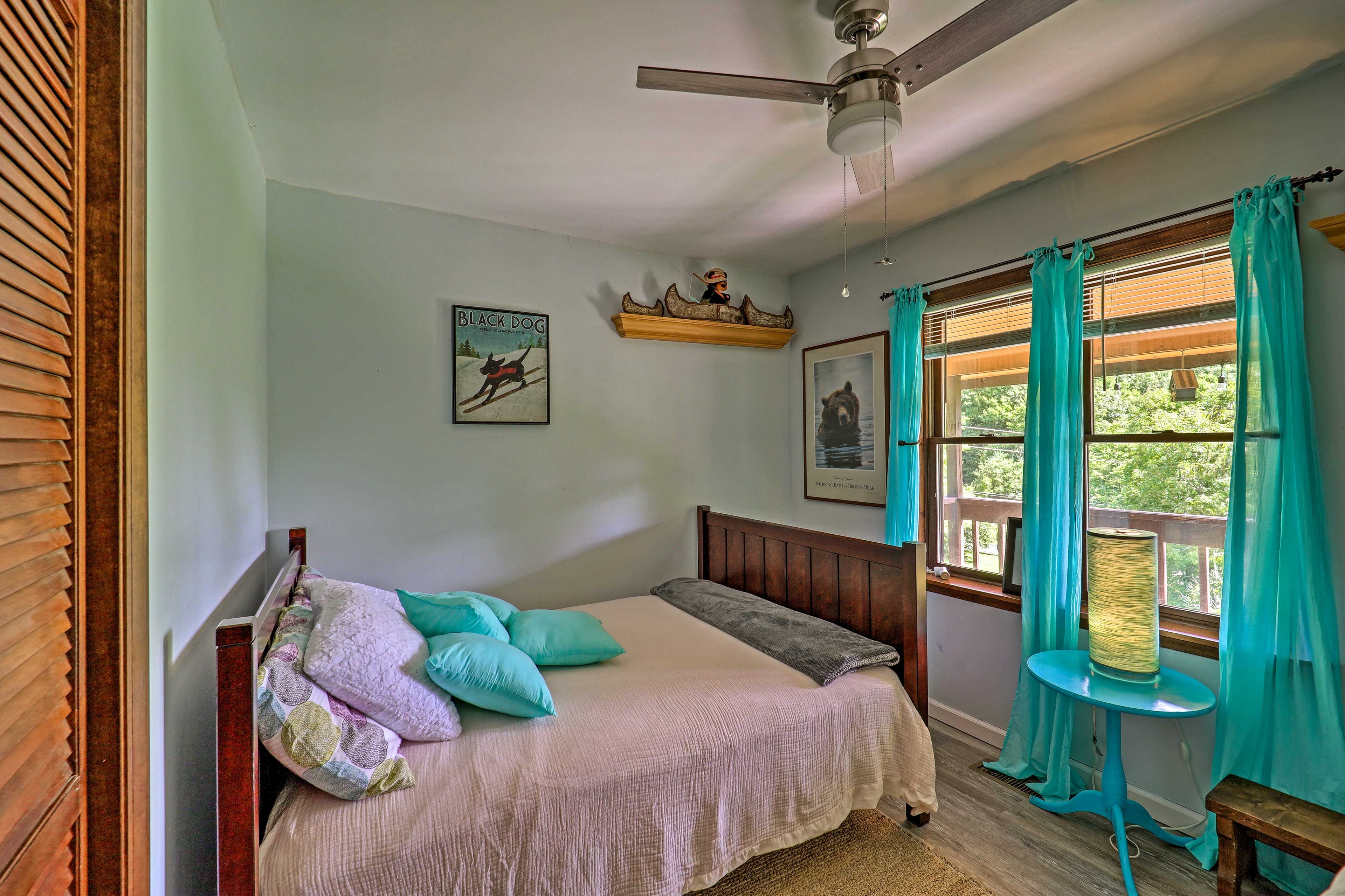 Bedroom 3 | Full Bed | Twin Bed
