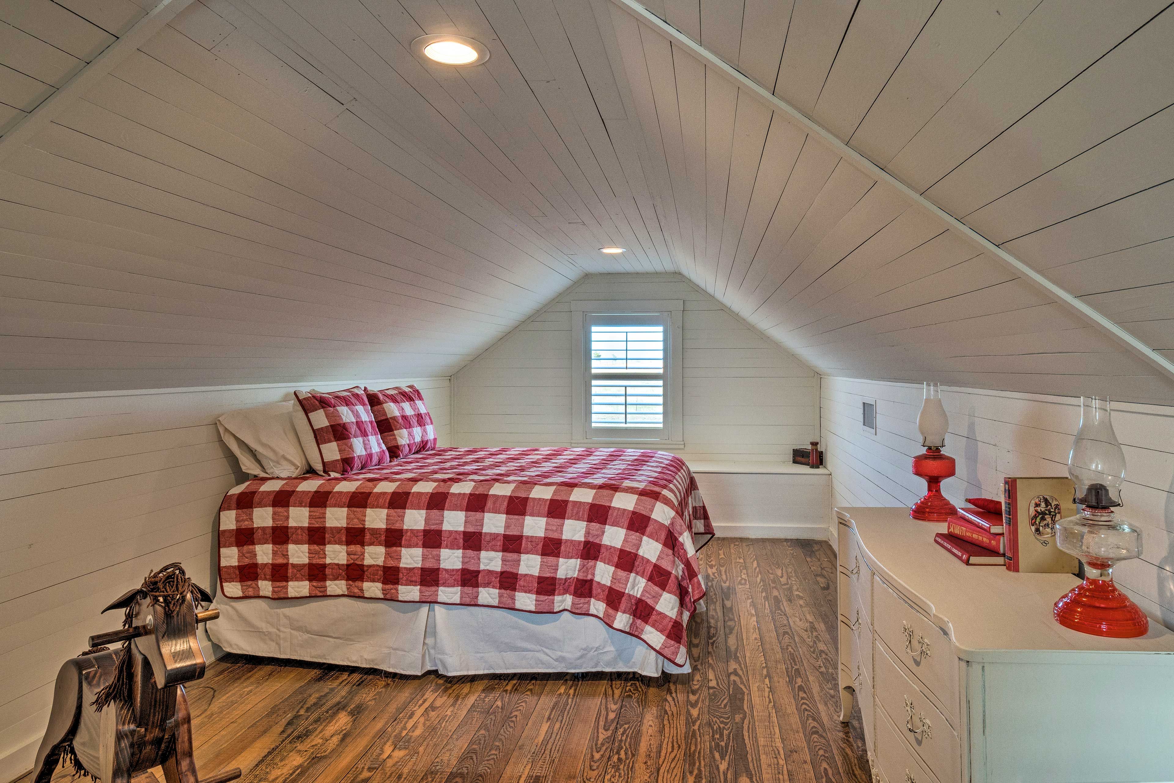 Bedroom 3 | 2 Queen Beds
