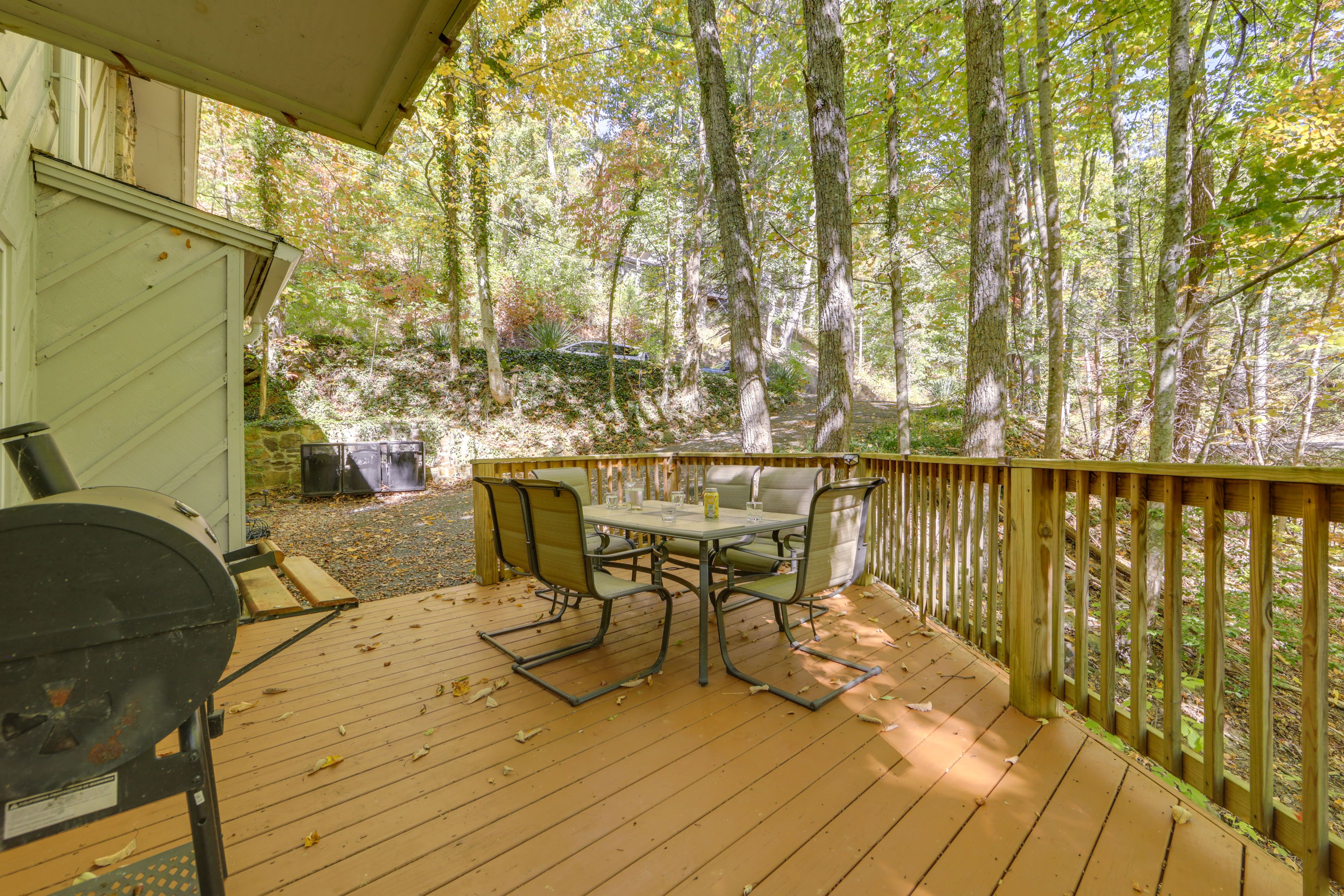 Deck | Charcoal Grill | Outdoor Dining Area