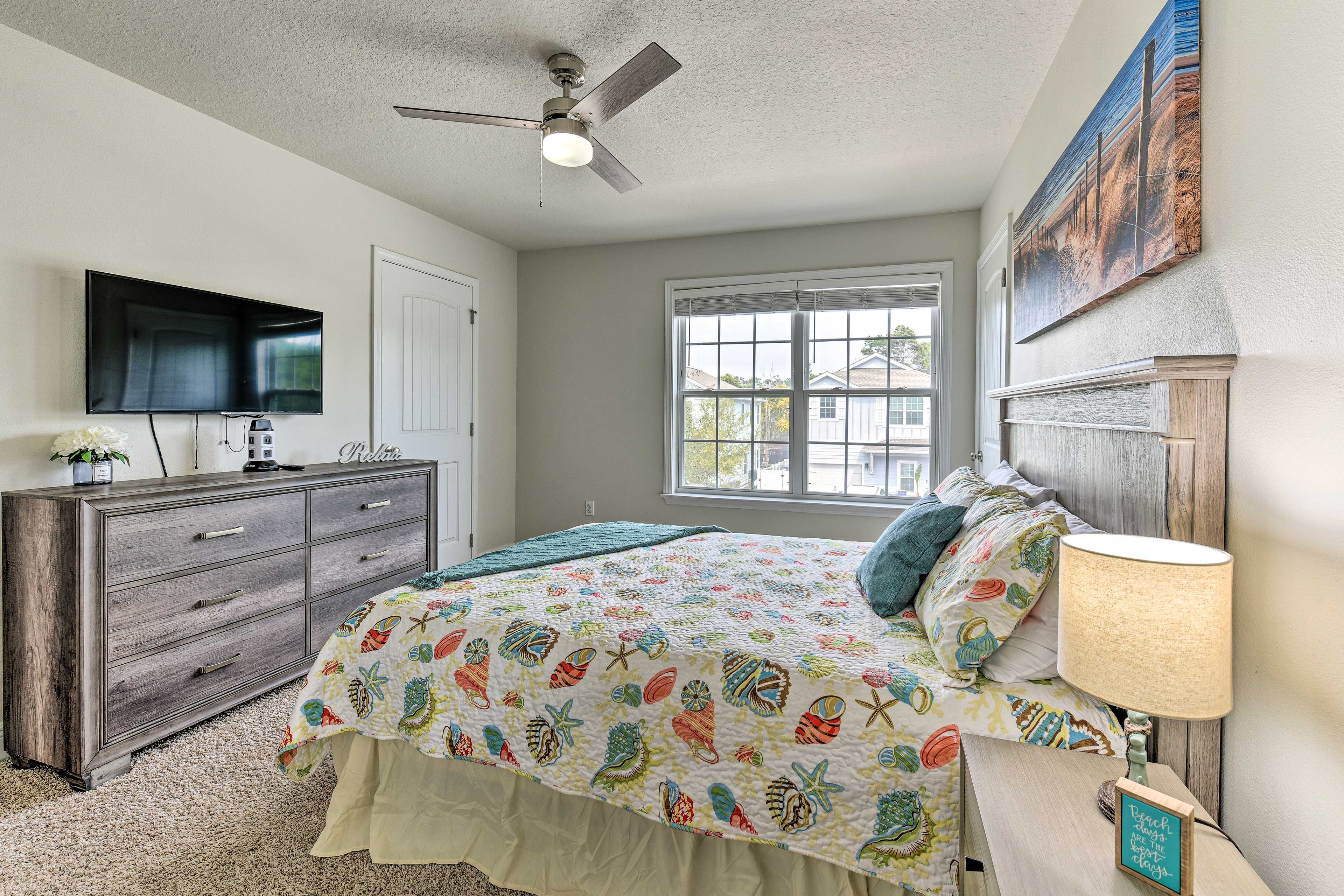 Bedroom 2 | Queen Bed