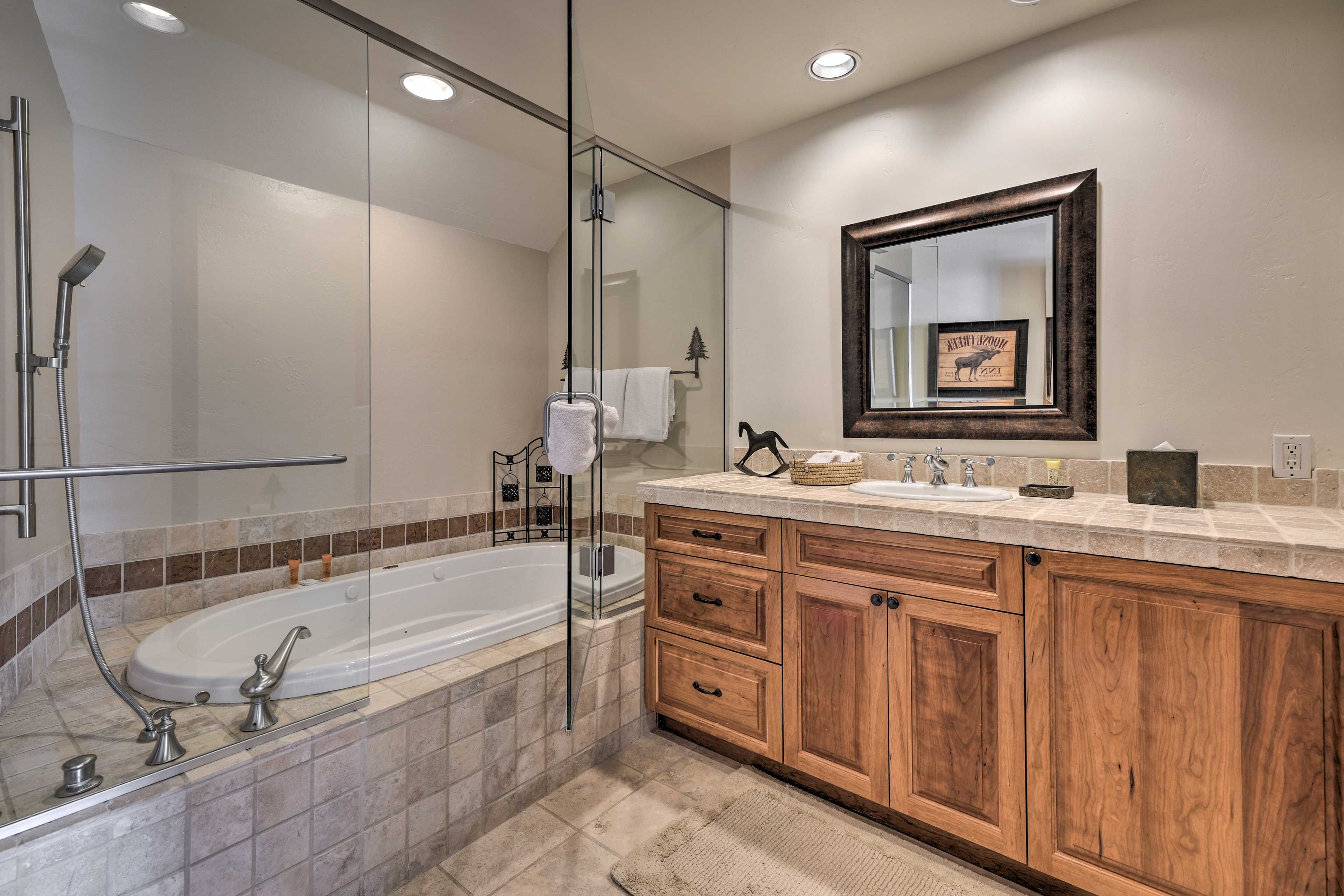 Full Bathroom 3 | En-Suite