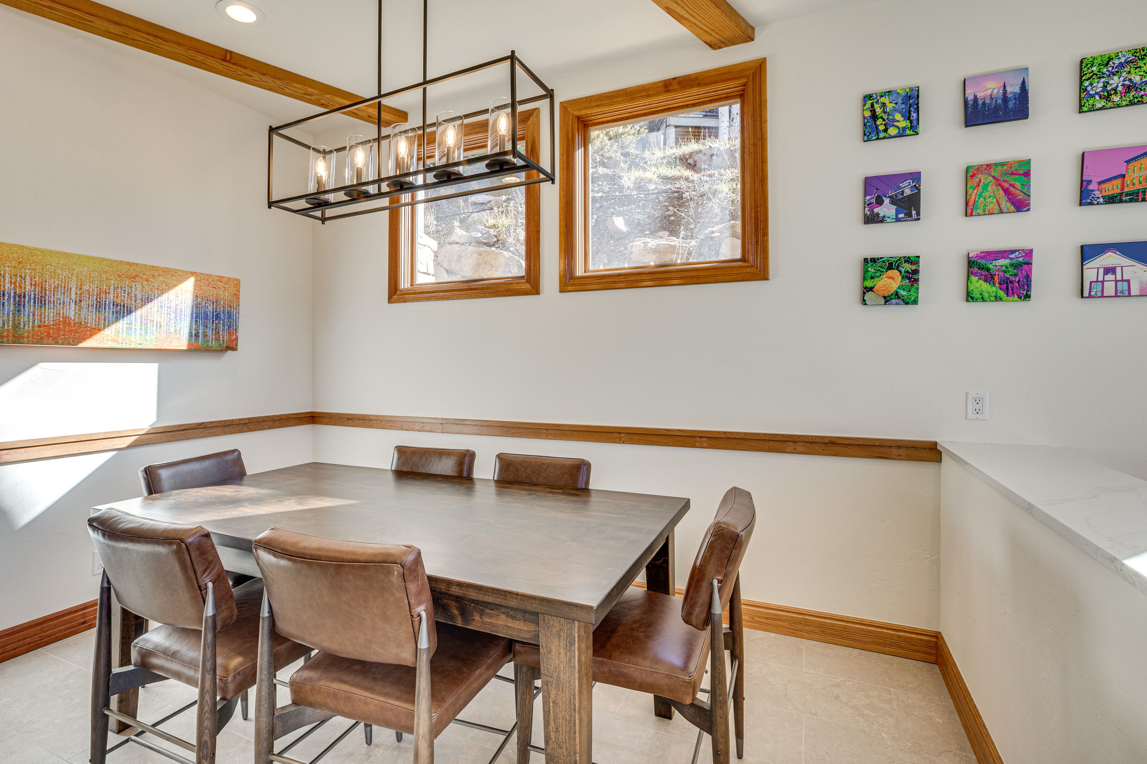 Dining Area | Dishes & Flatware Provided