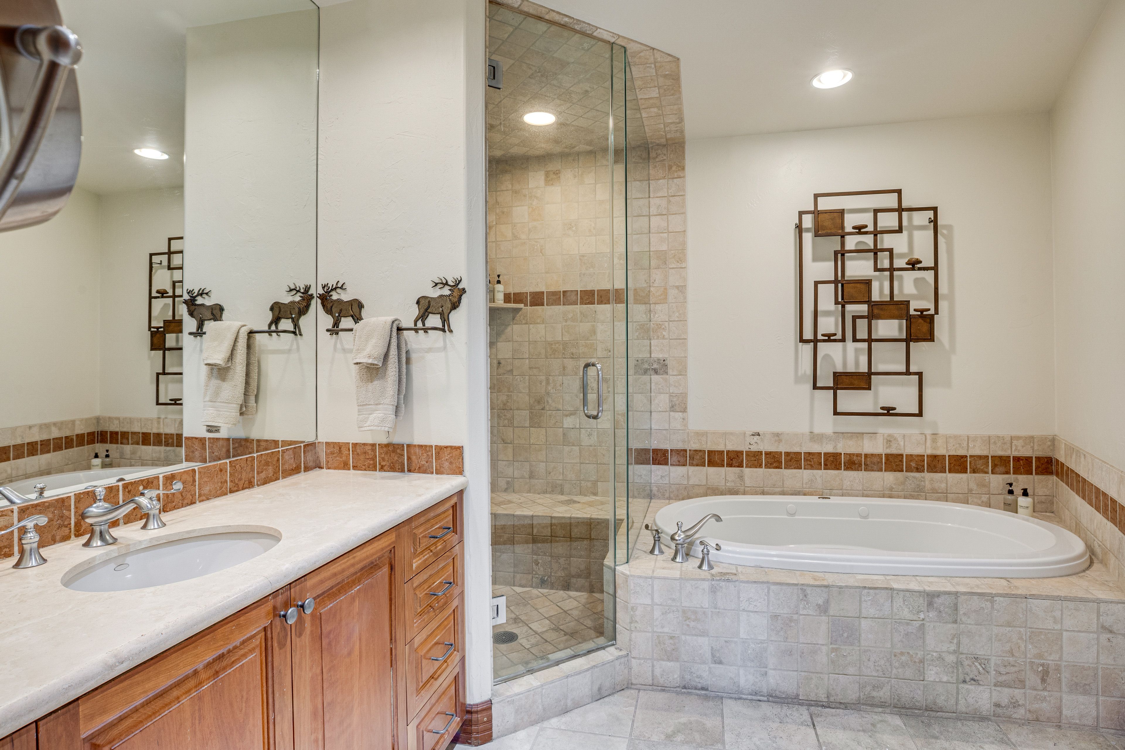 En-Suite Bathroom | Complimentary Toiletries