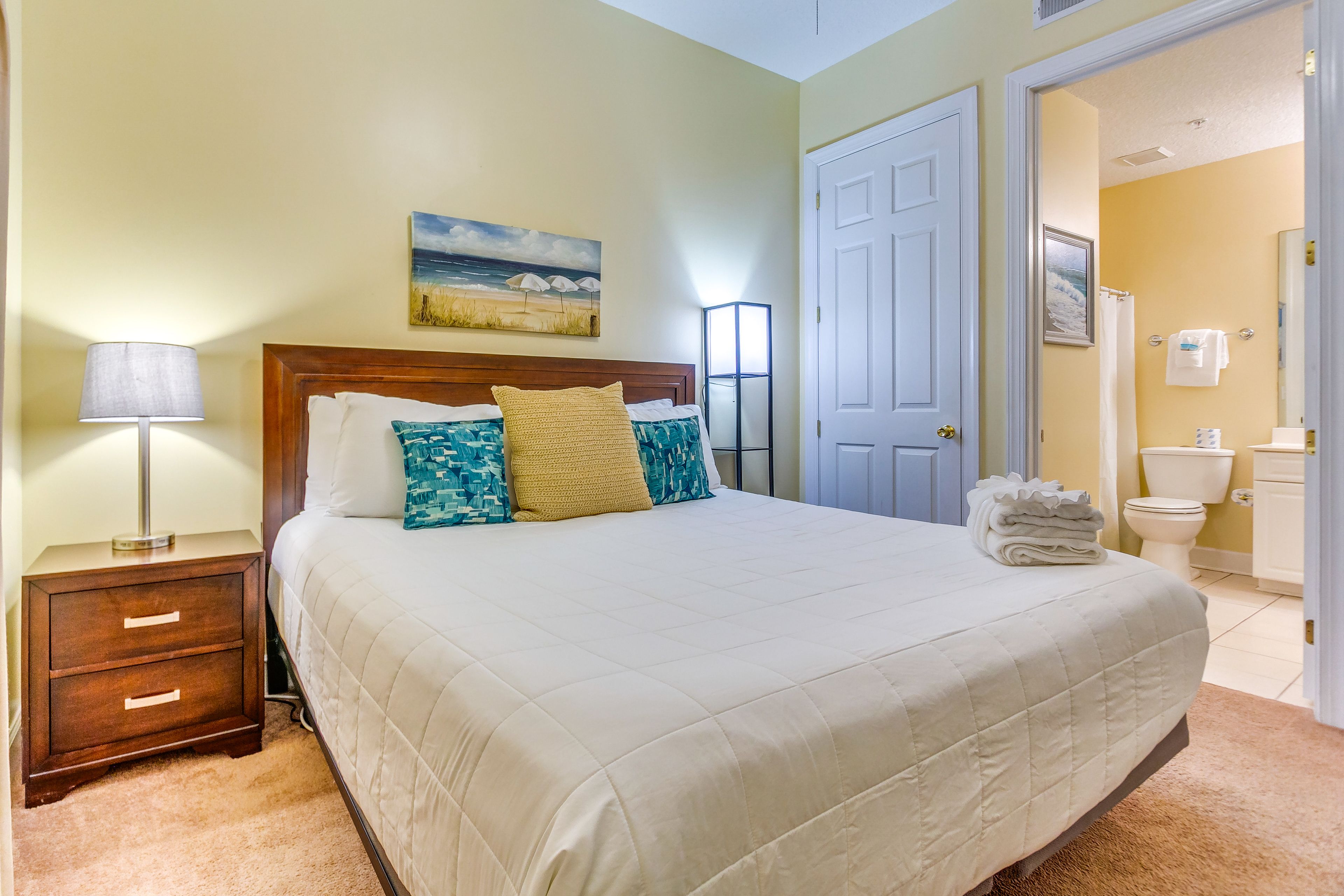Bedroom 2 | King Bed